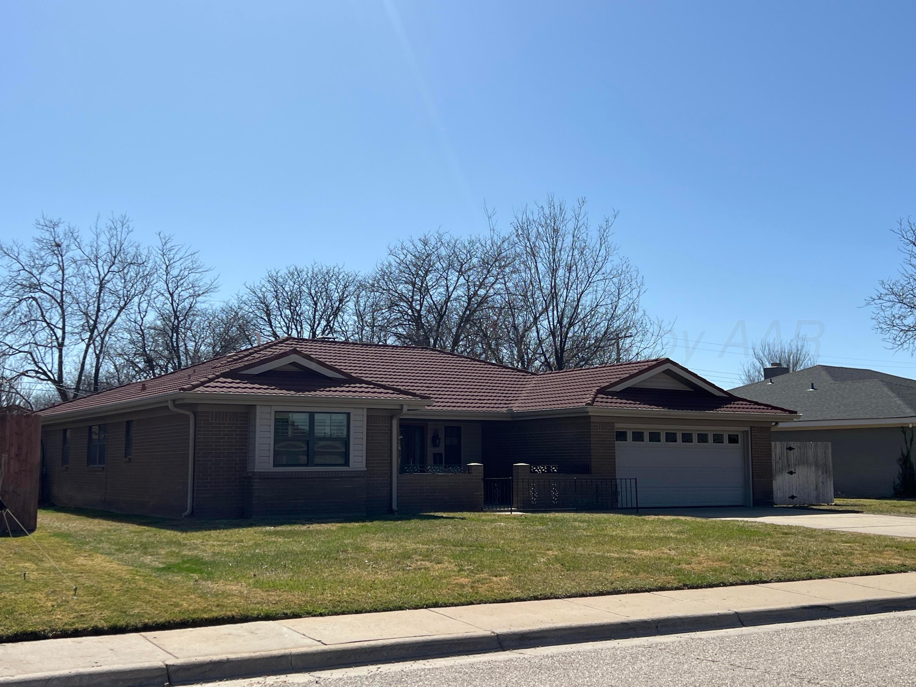 7115 Gainsborough Road Property Photo 1