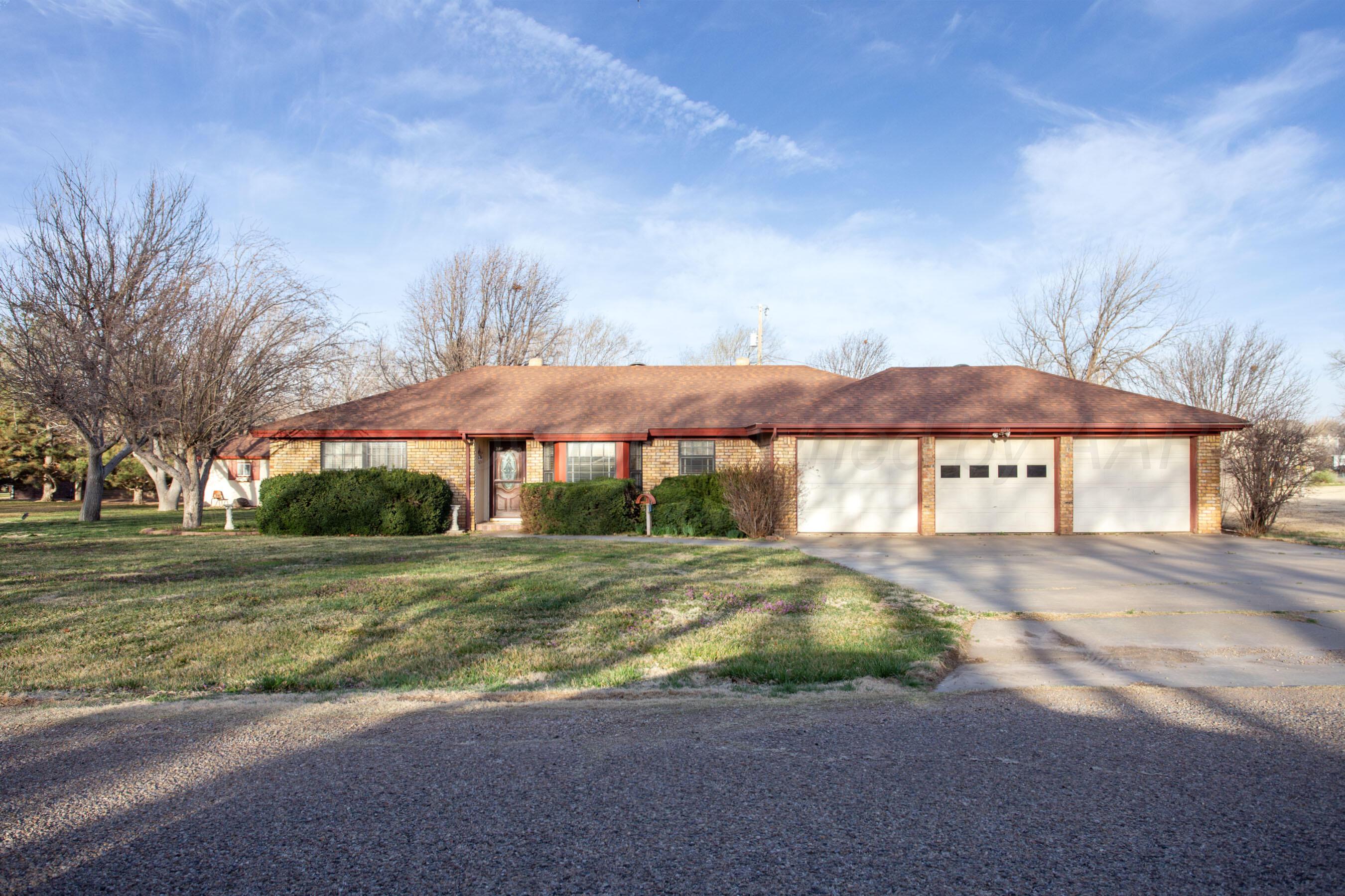 100 Chucker Street Property Photo