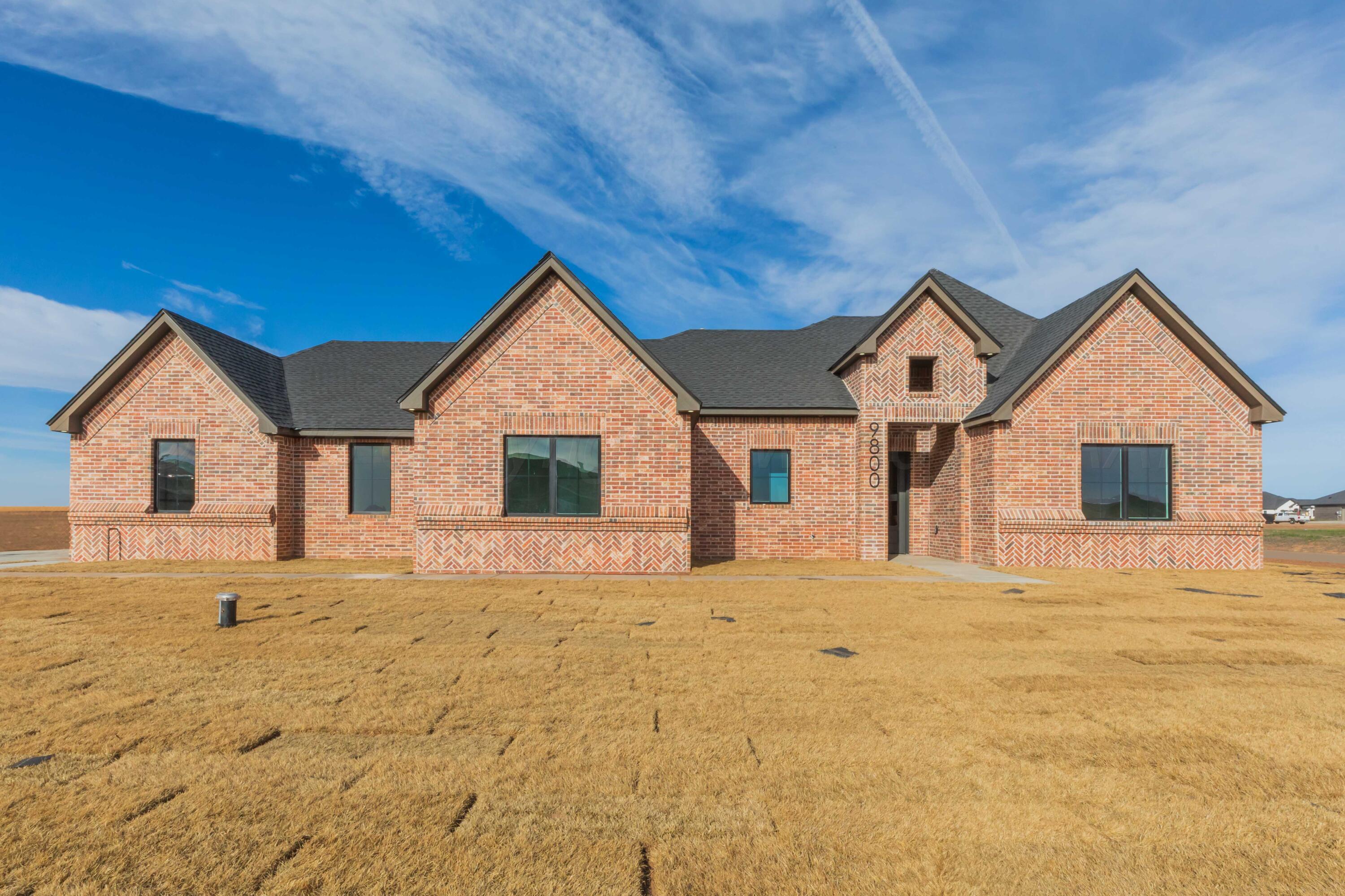 9800 Highland Springs Dr Property Photo