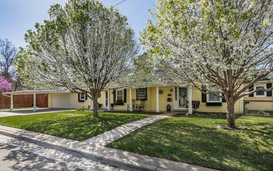 2201 S Hayden Street Property Photo