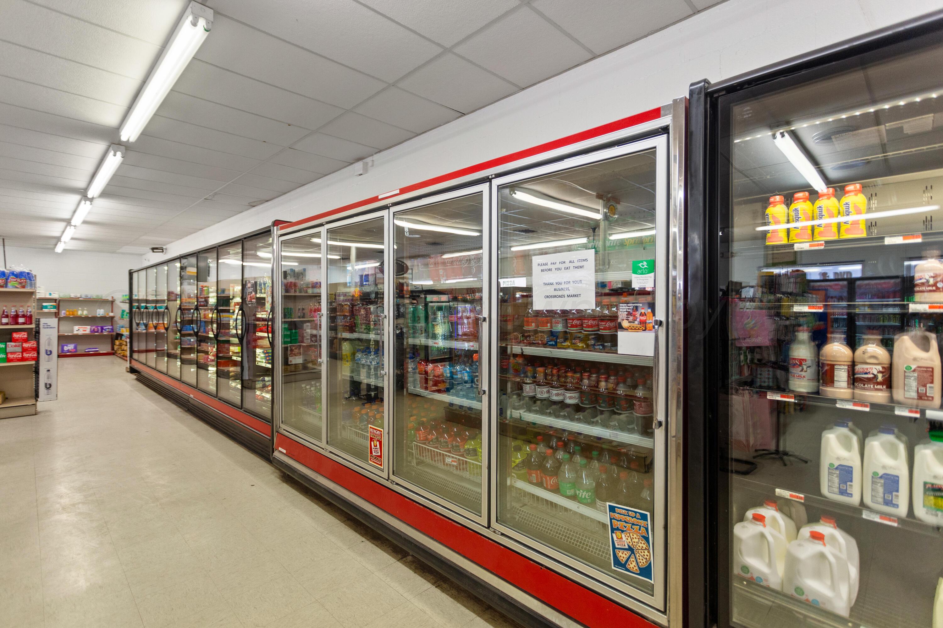 105 E Commercial Street Property Photo 16