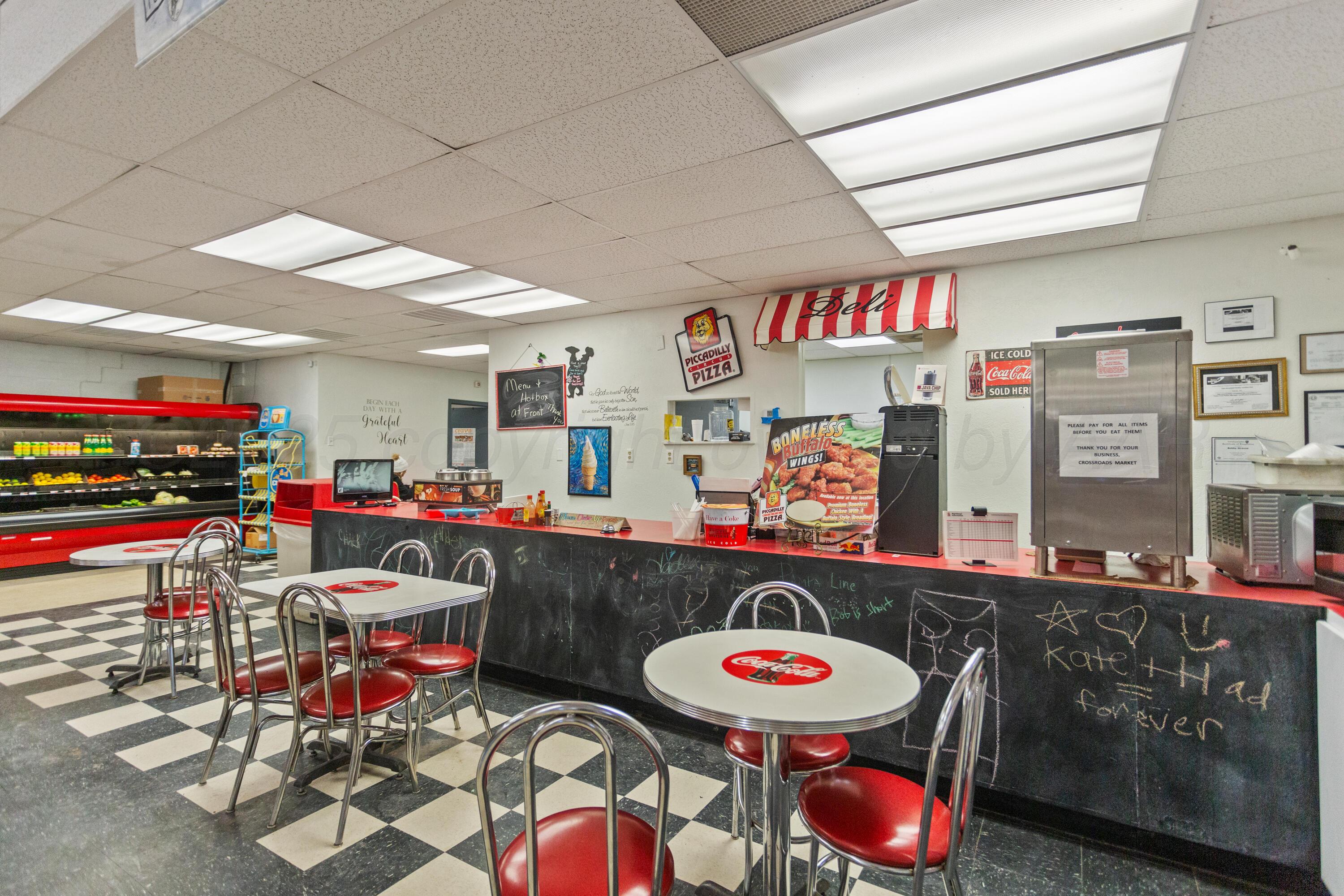 105 E Commercial Street Property Photo 19