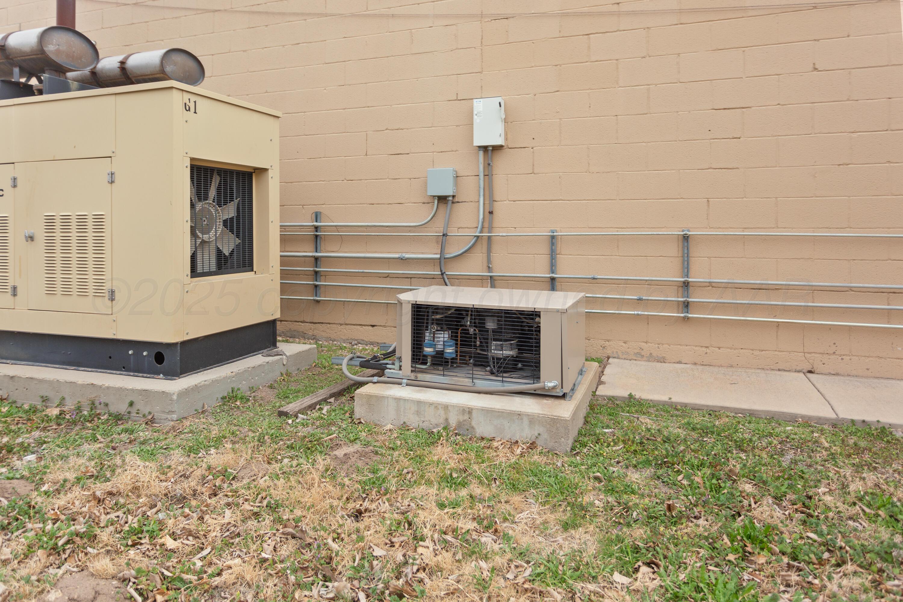 105 E Commercial Street Property Photo 35