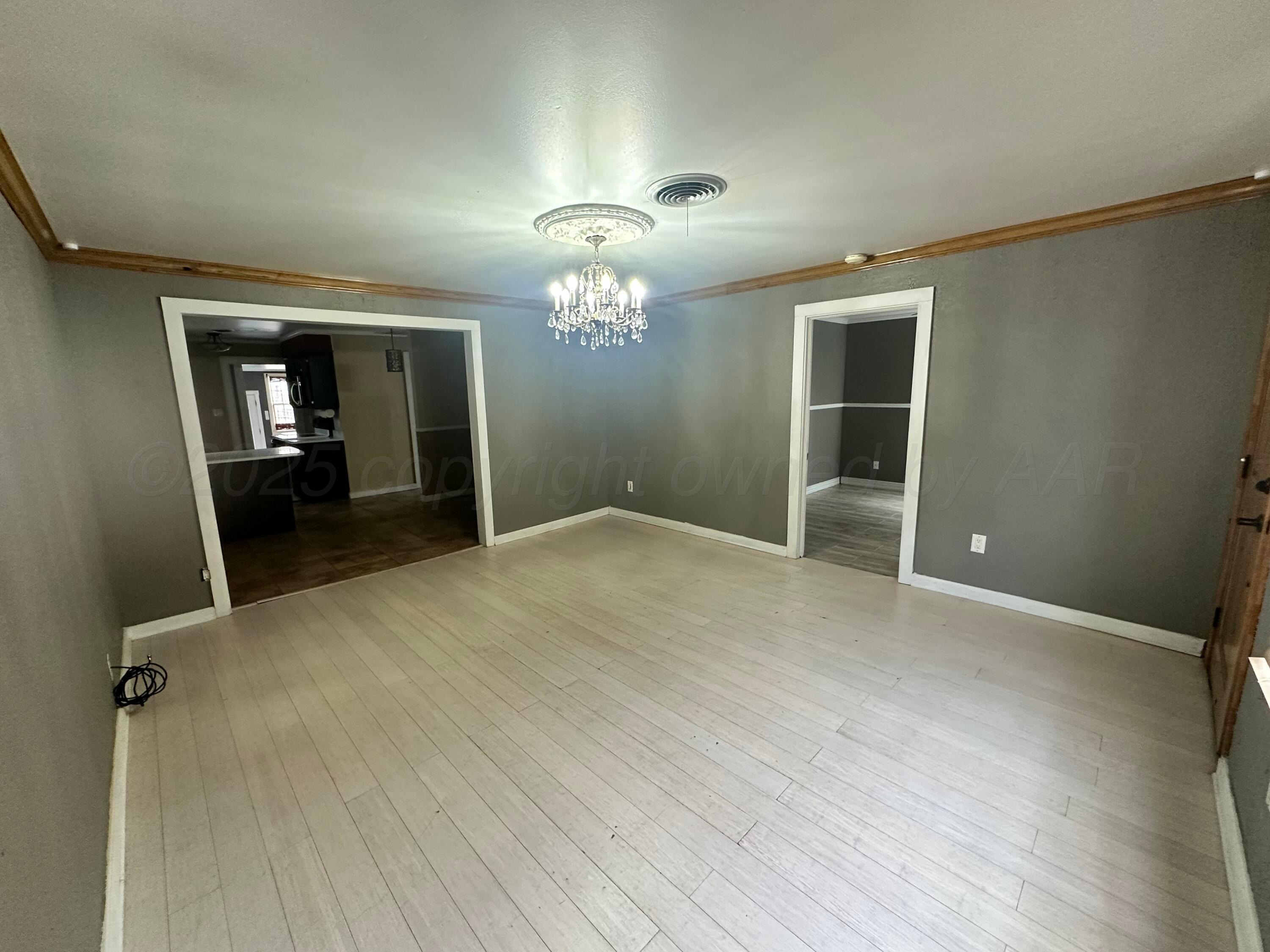 910 N Hedgecoke Street Property Photo