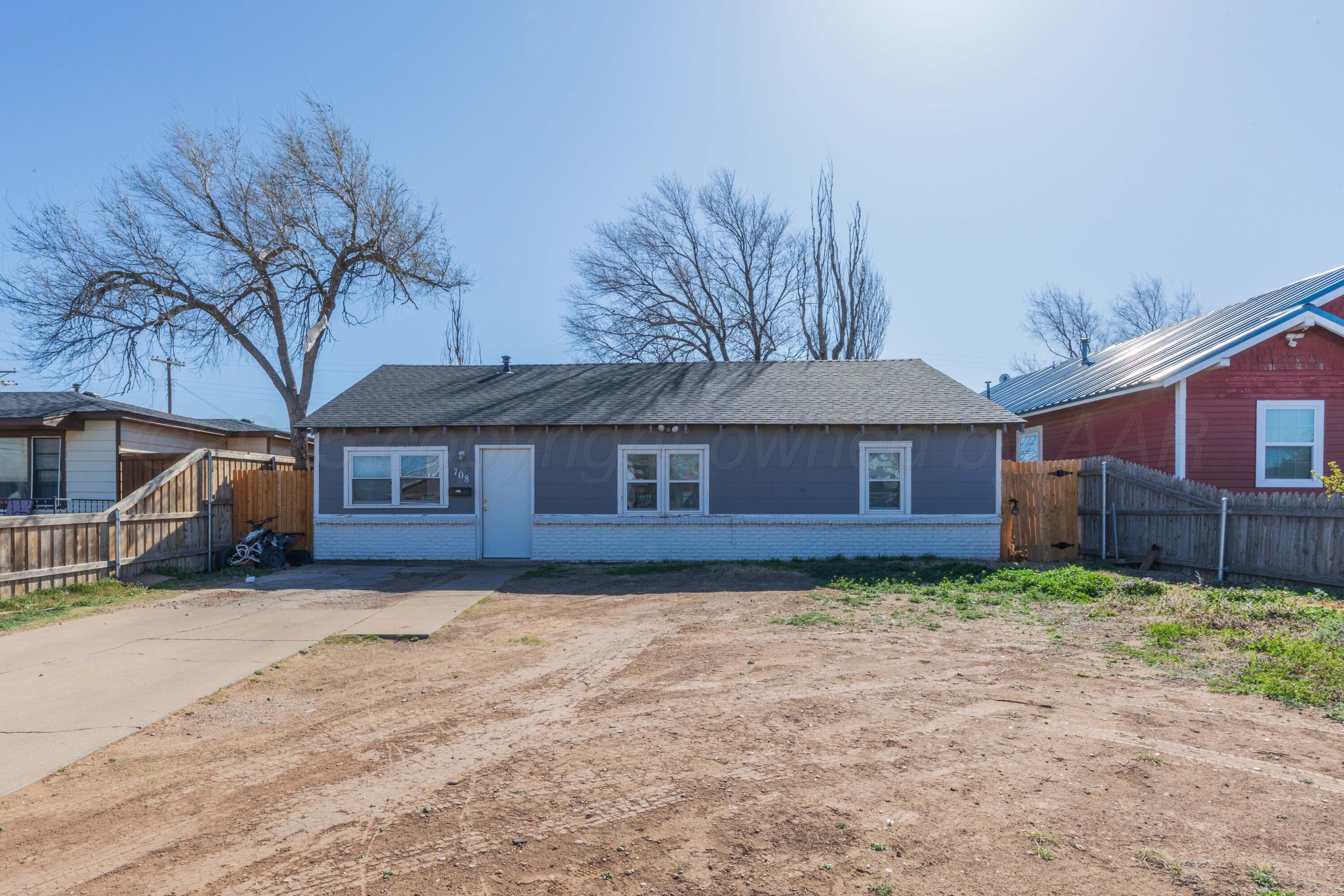 708 N Roberts Street Property Photo