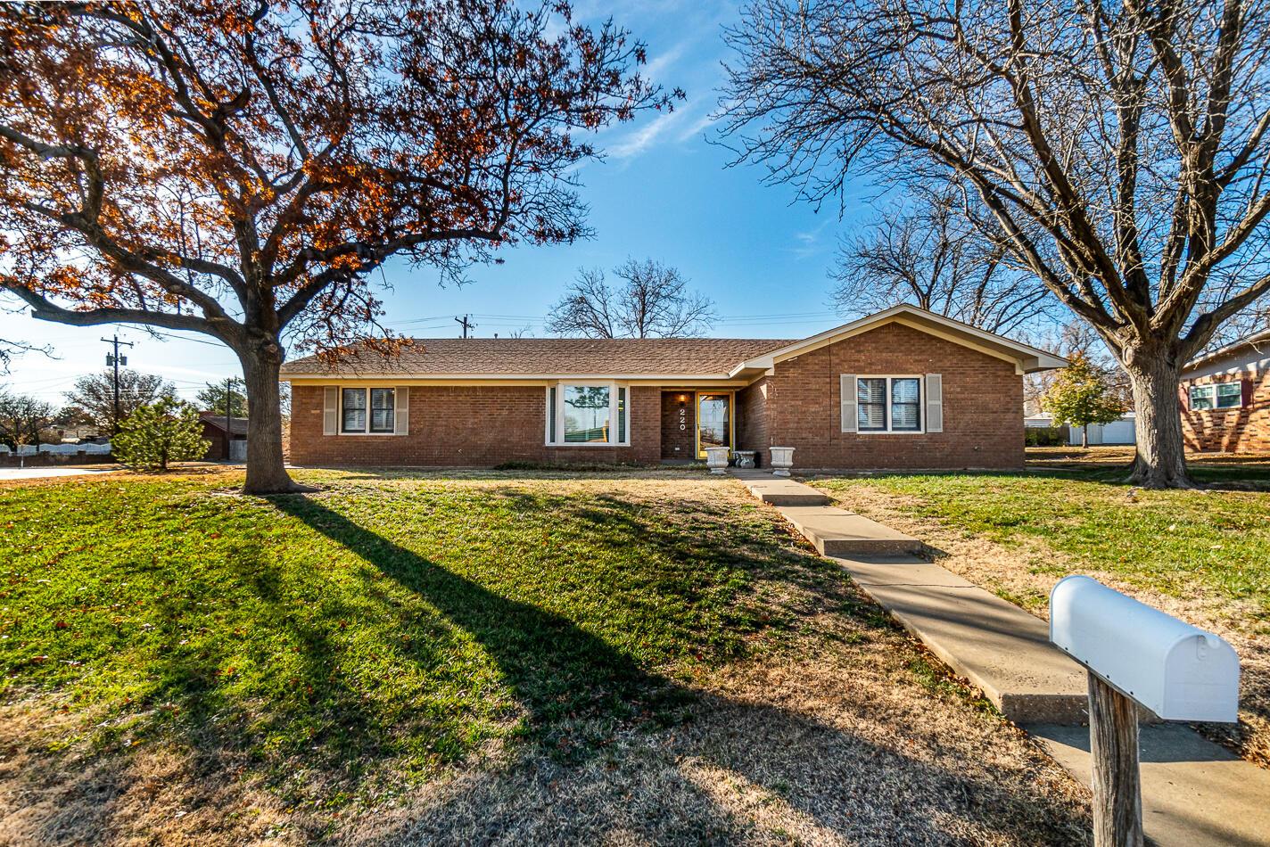 220 Buffalo Trail Property Photo
