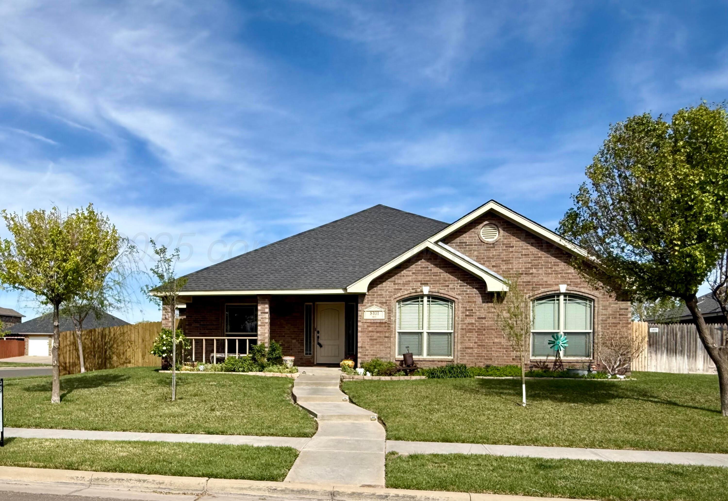 8101 Vail Drive Property Photo 1