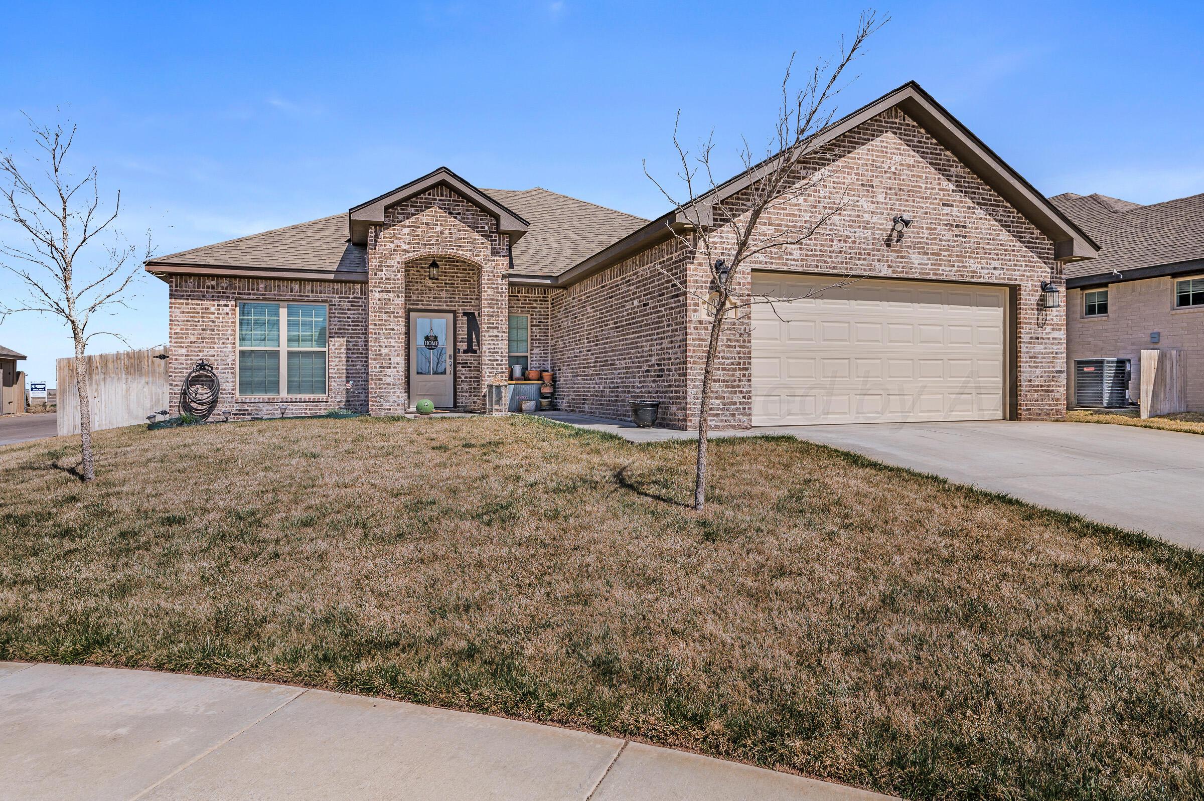 9904 Ott Court Property Photo 1