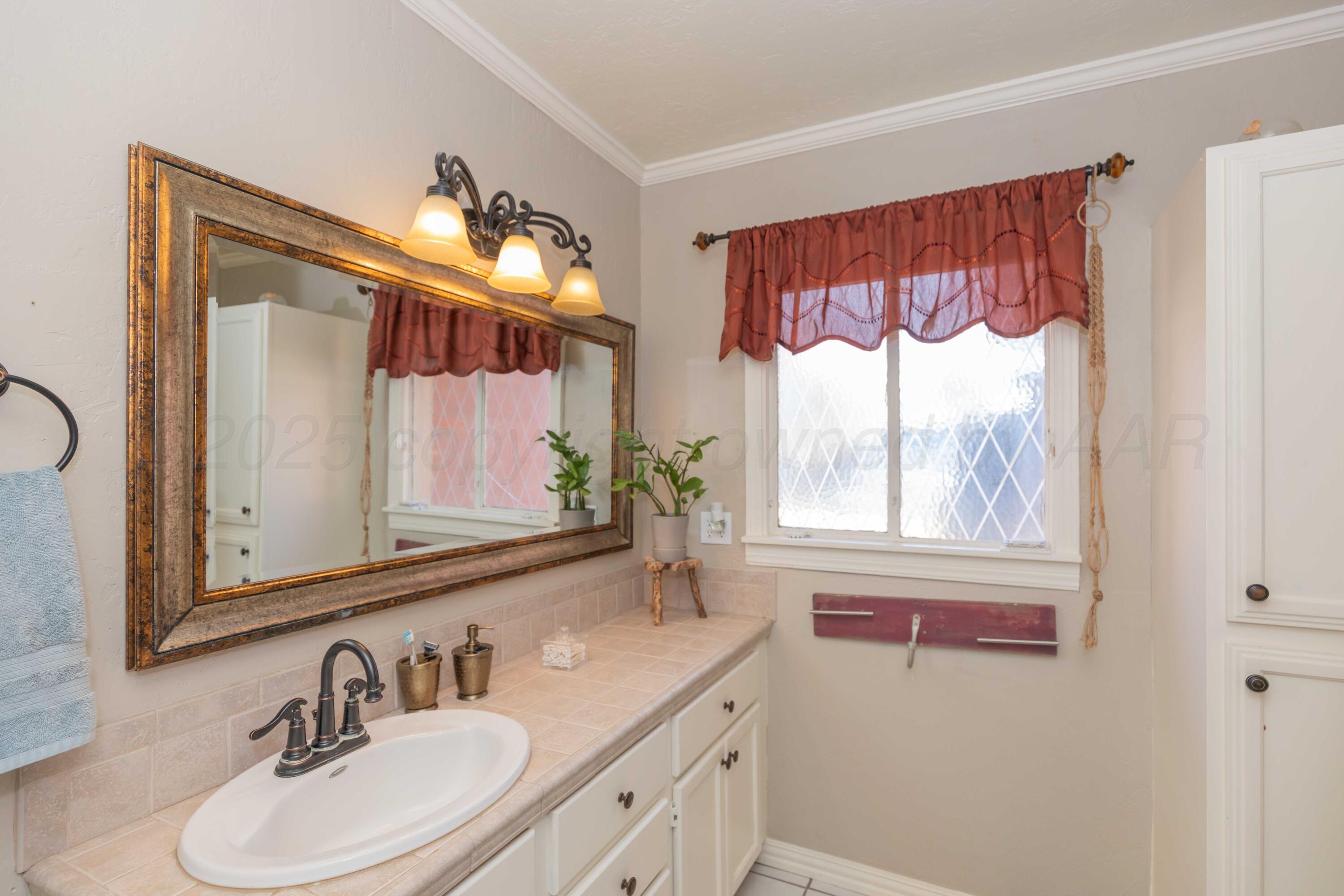 1318 Broadmoor Street Property Photo 19
