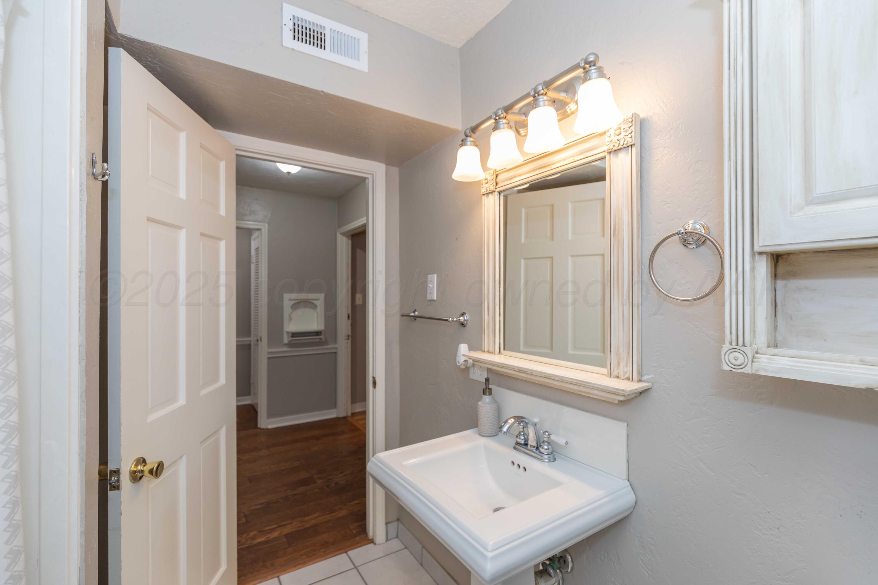 1318 Broadmoor Street Property Photo 30