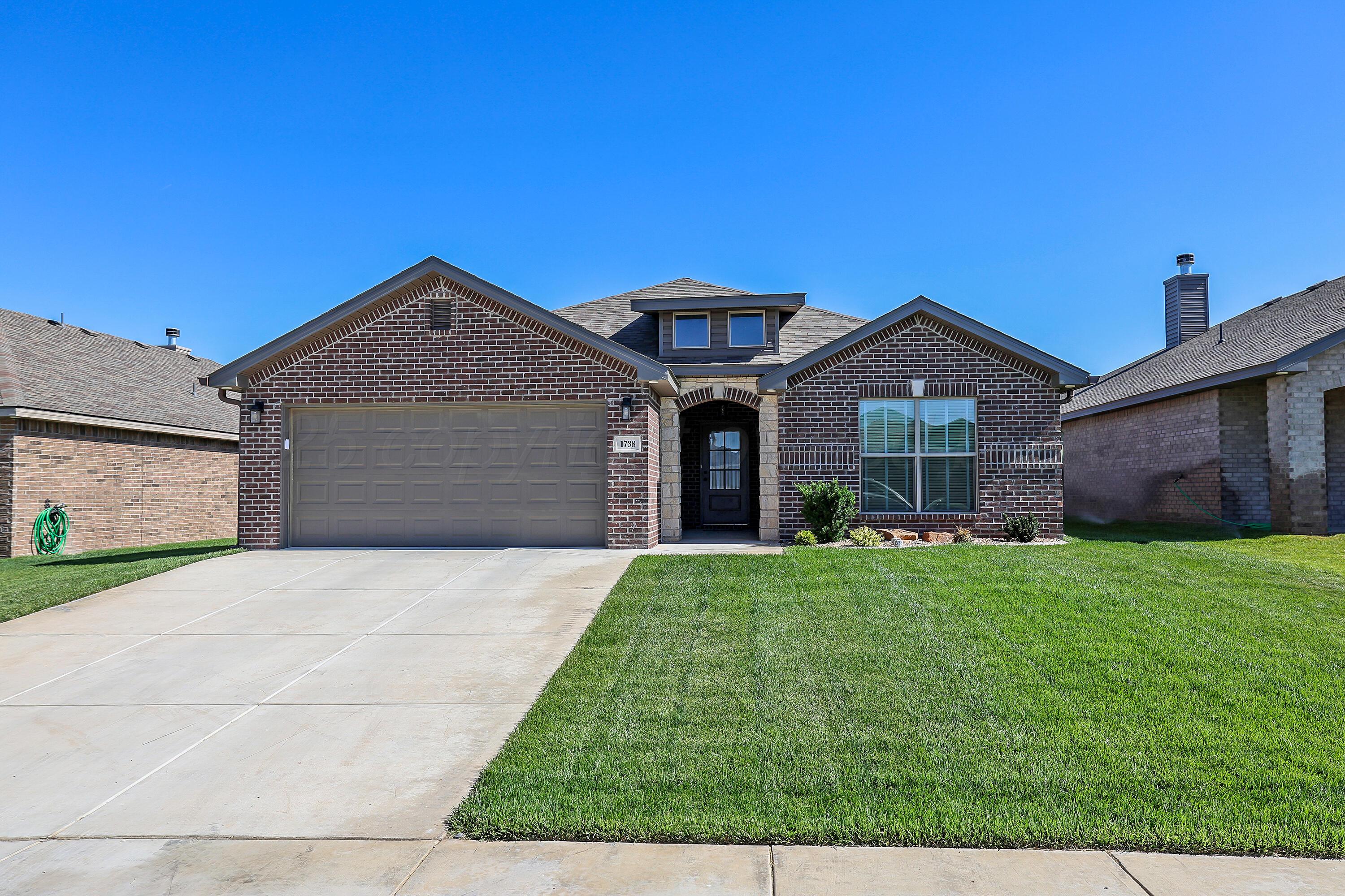 1738 Montaluse Road Property Photo