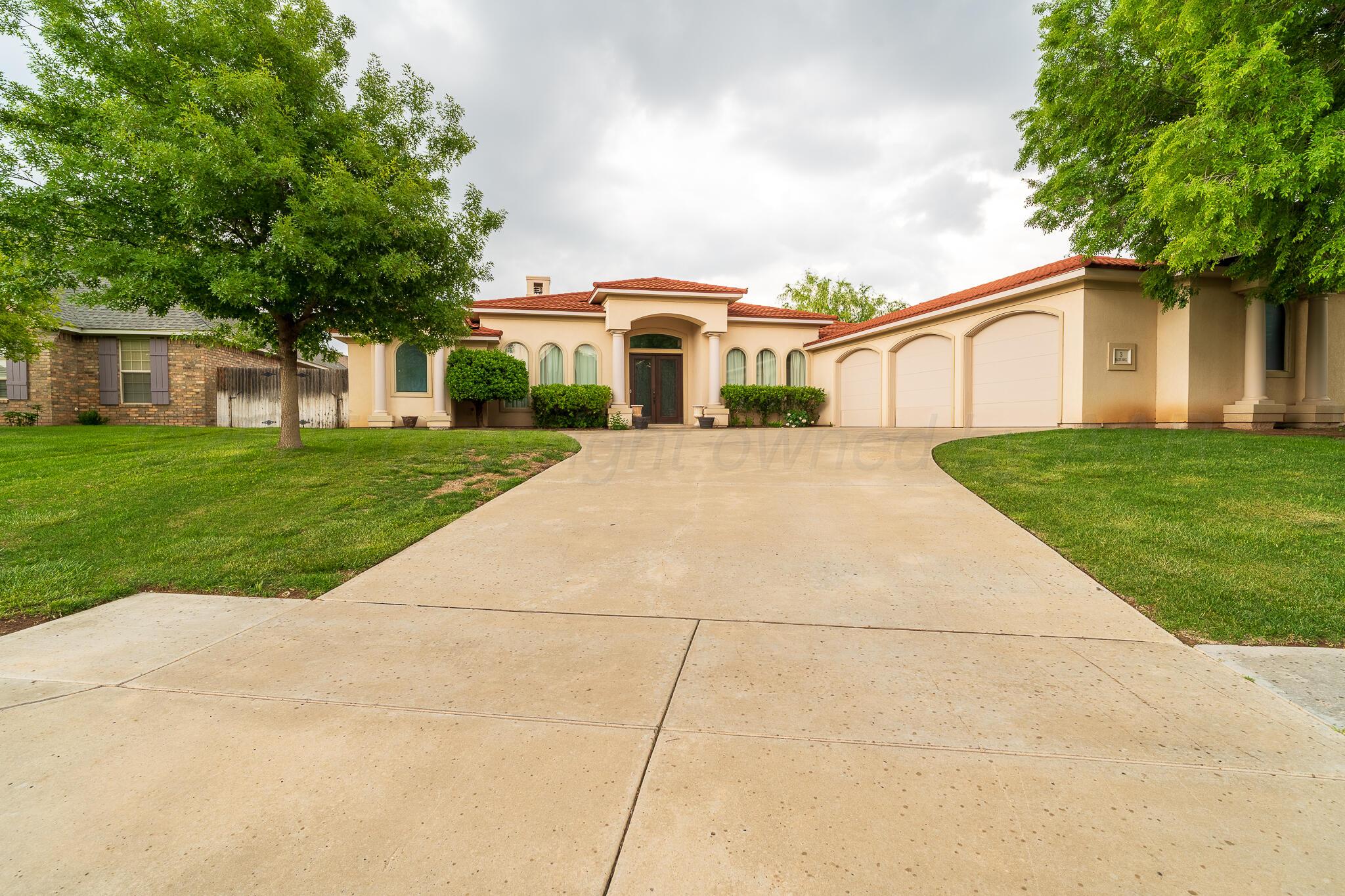 3 Baltusrol Drive Property Photo
