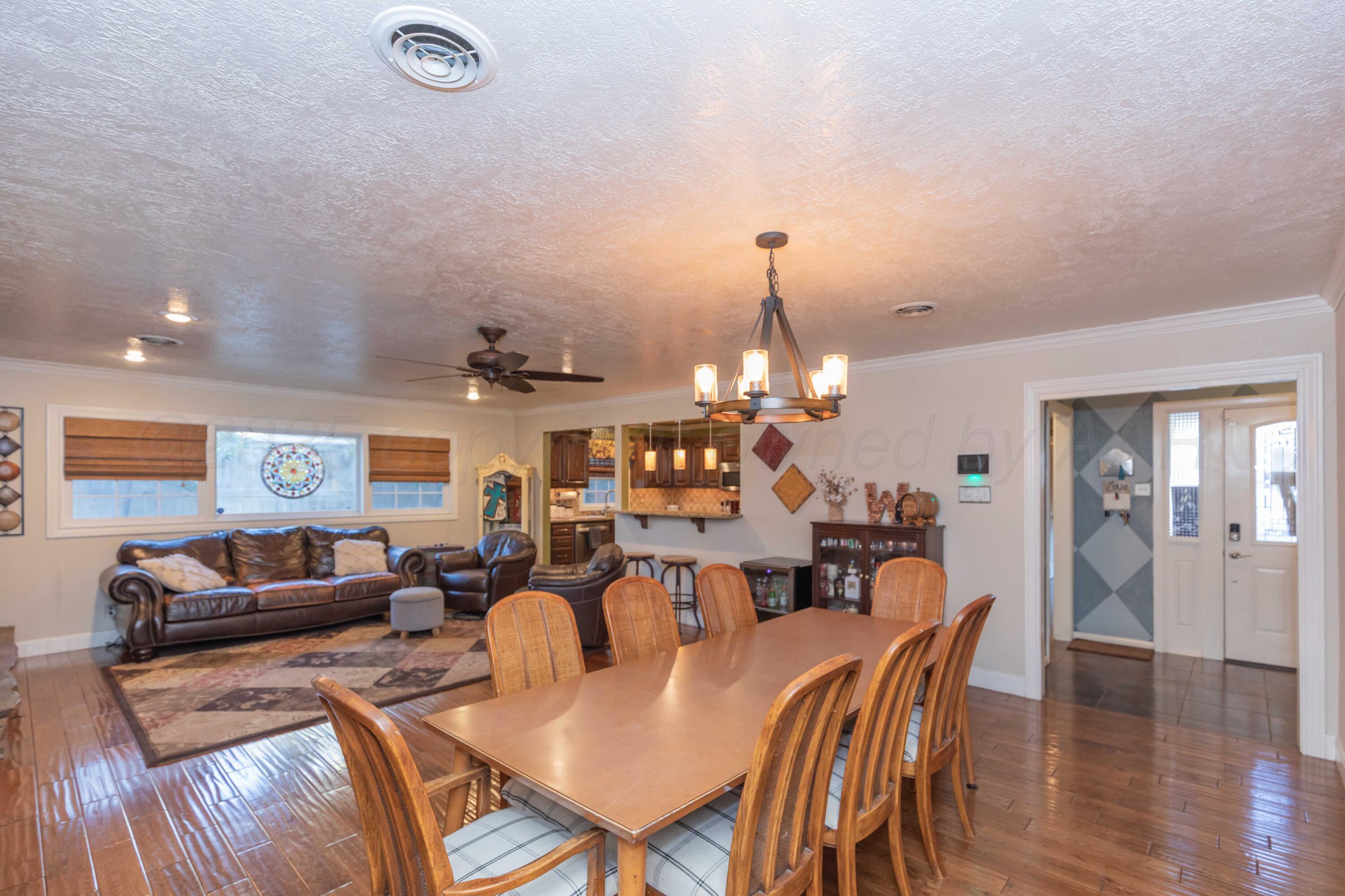 2615 Mockingbird Lane Property Photo 11