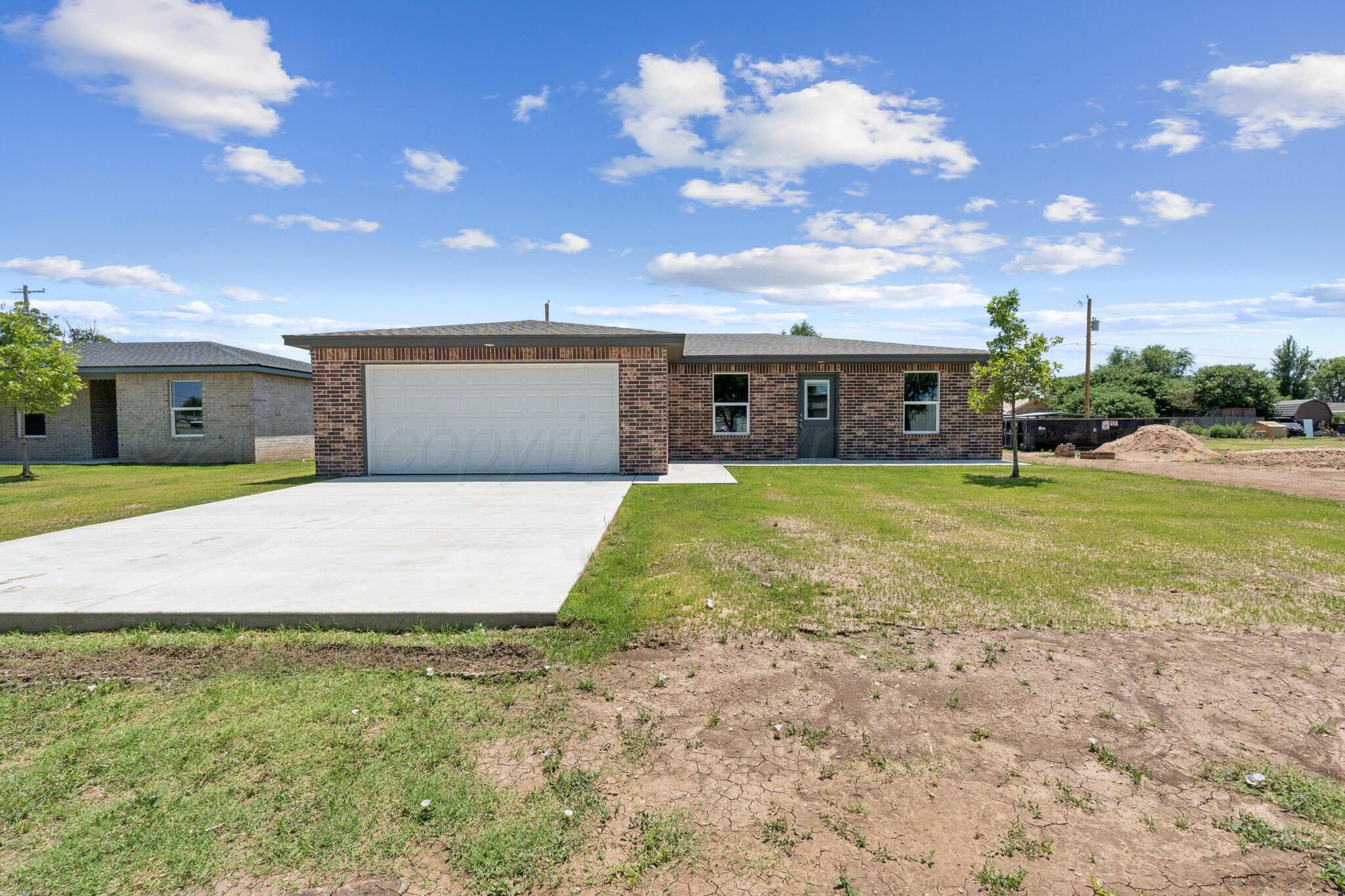 903 Maple Avenue Property Photo 1