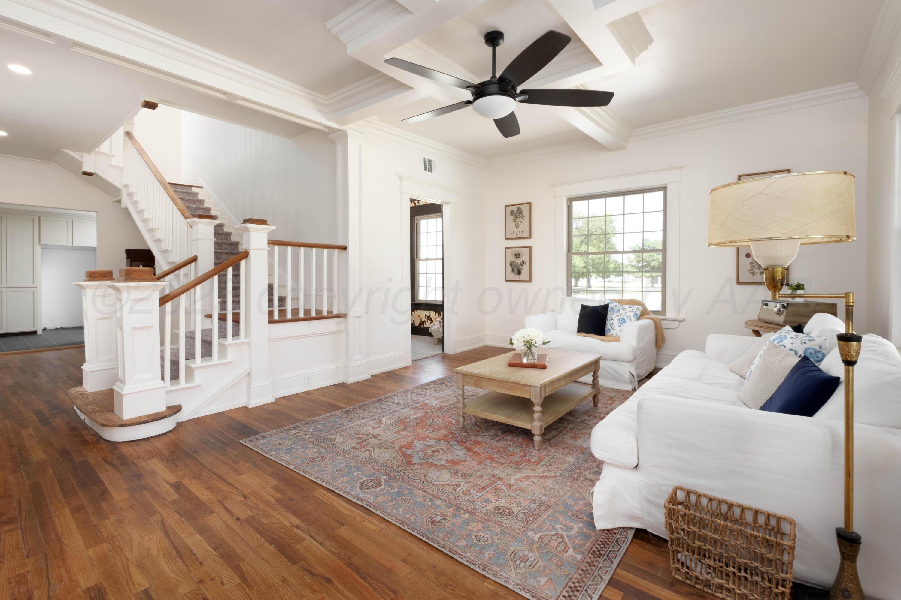 1111 Charles Avenue Property Photo 6