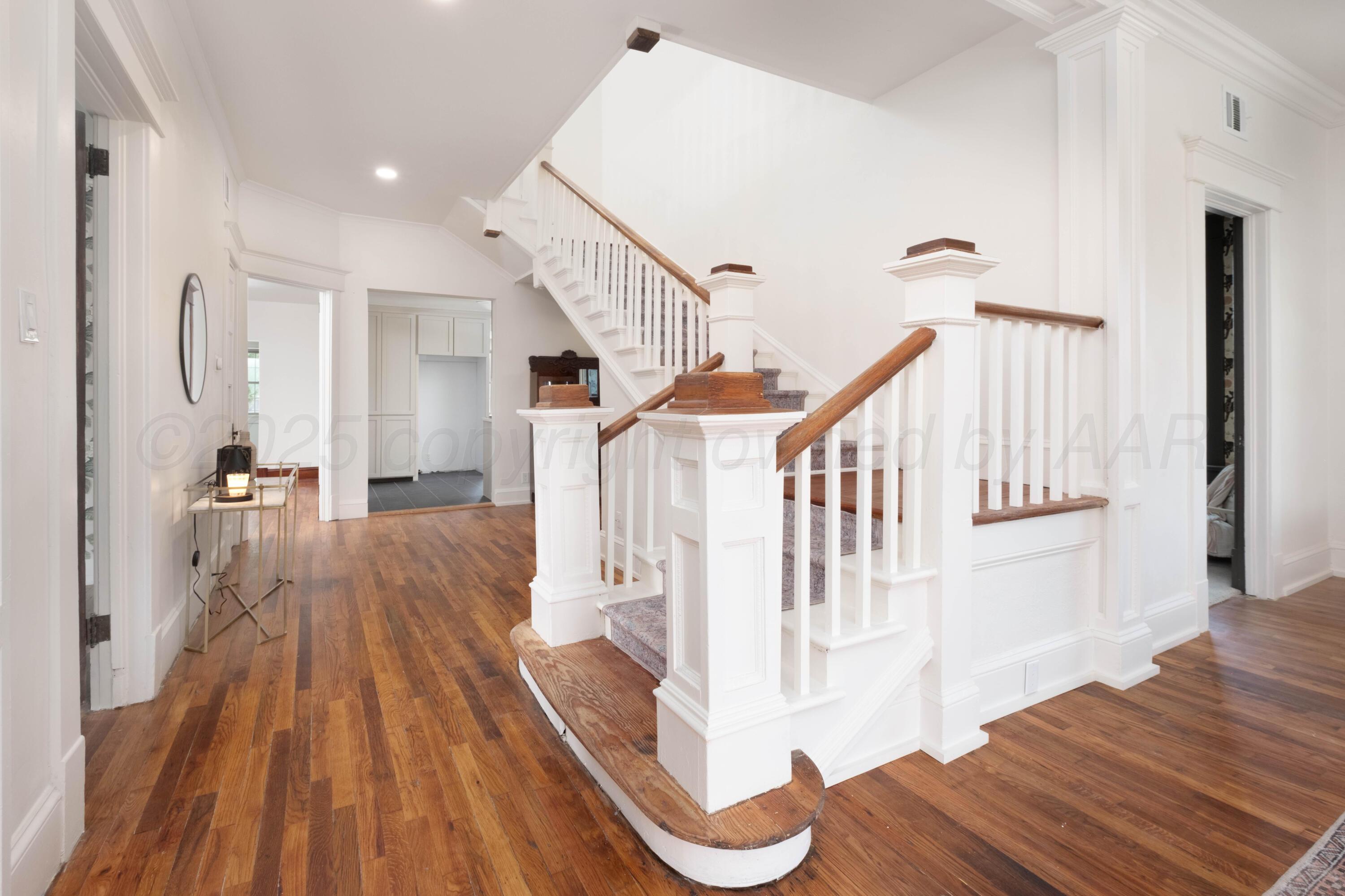 1111 Charles Avenue Property Photo 9