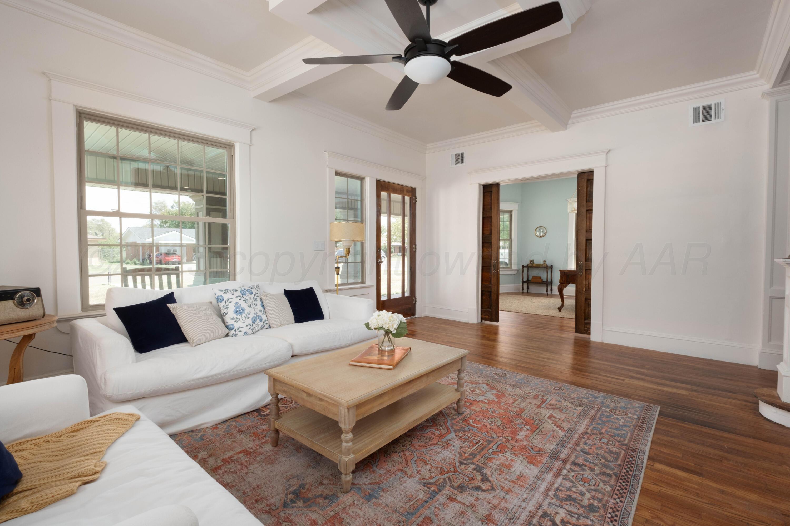 1111 Charles Avenue Property Photo 10
