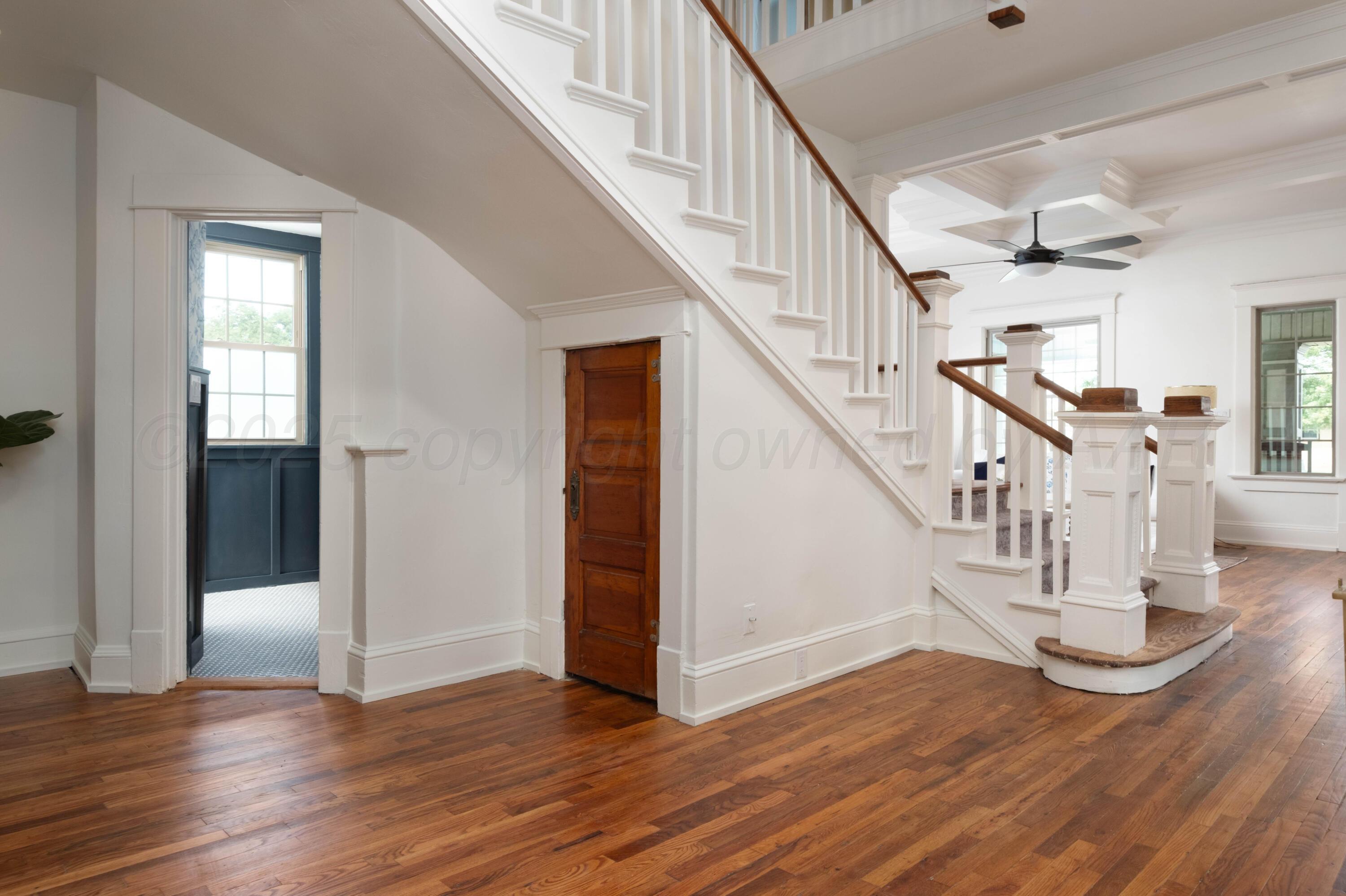 1111 Charles Avenue Property Photo 15