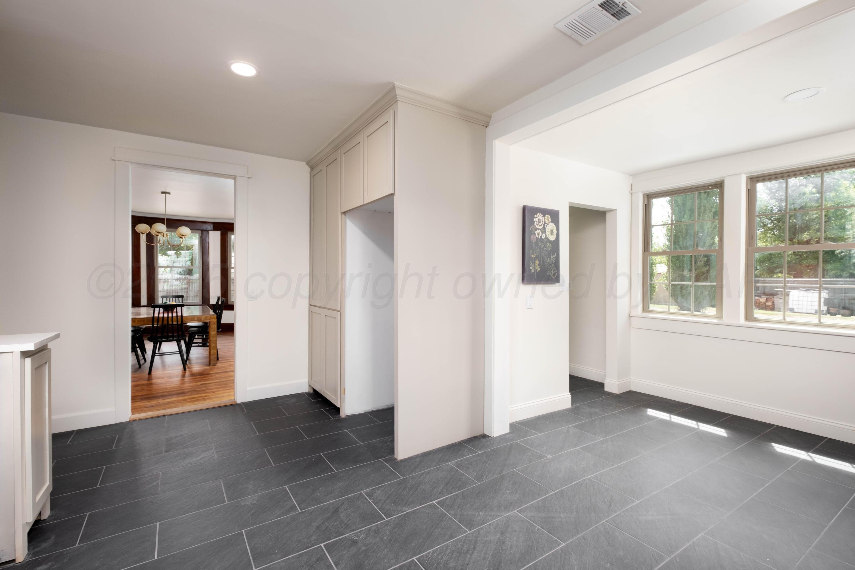 1111 Charles Avenue Property Photo 31