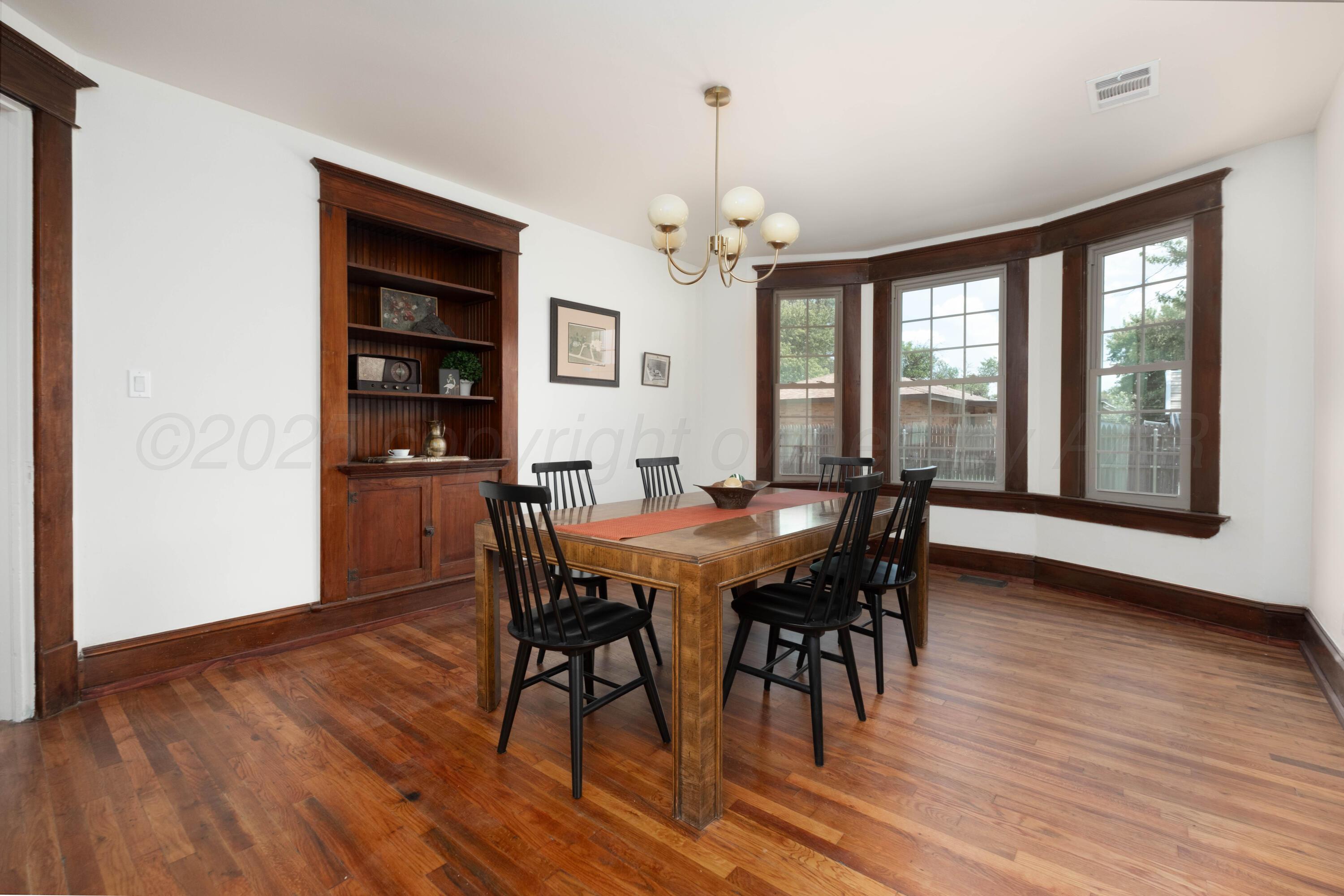 1111 Charles Avenue Property Photo 32