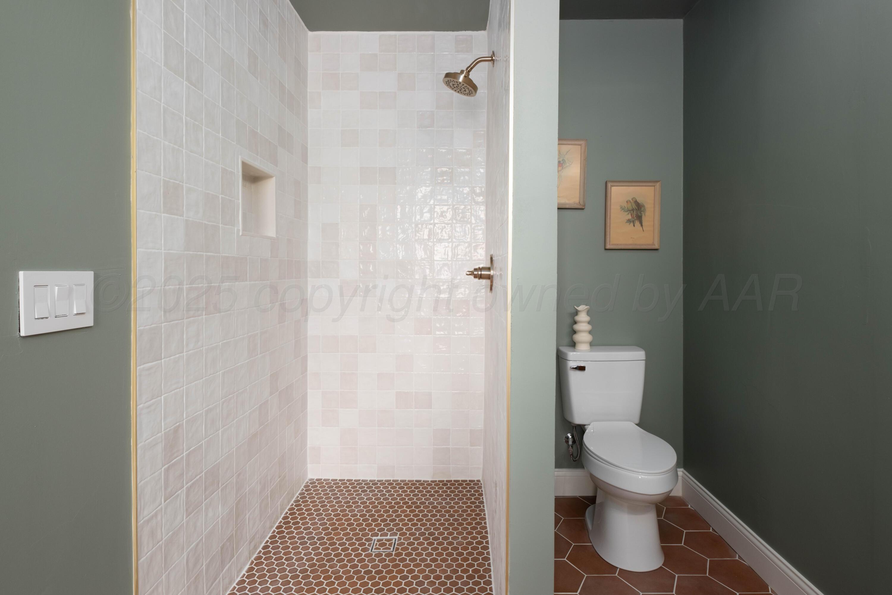 1111 Charles Avenue Property Photo 41