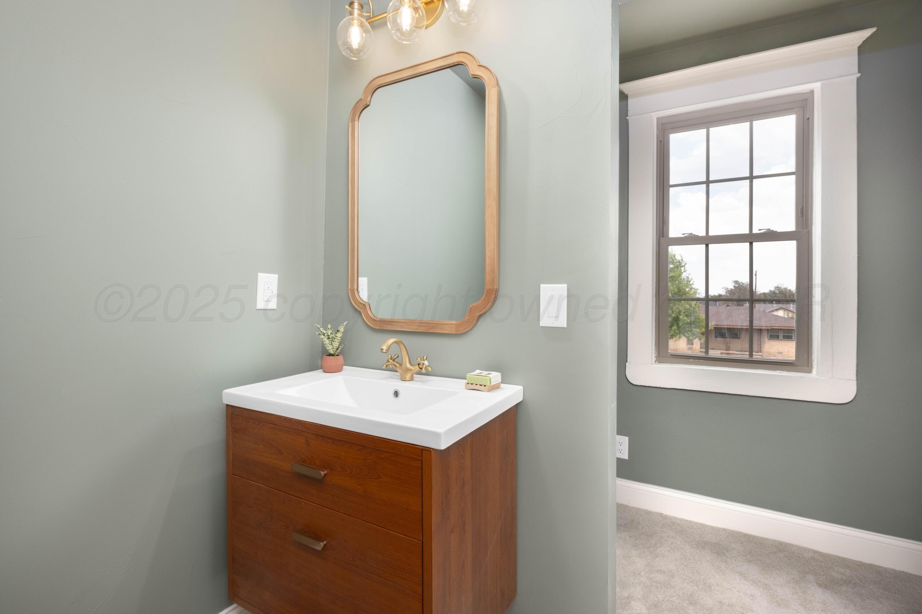 1111 Charles Avenue Property Photo 42