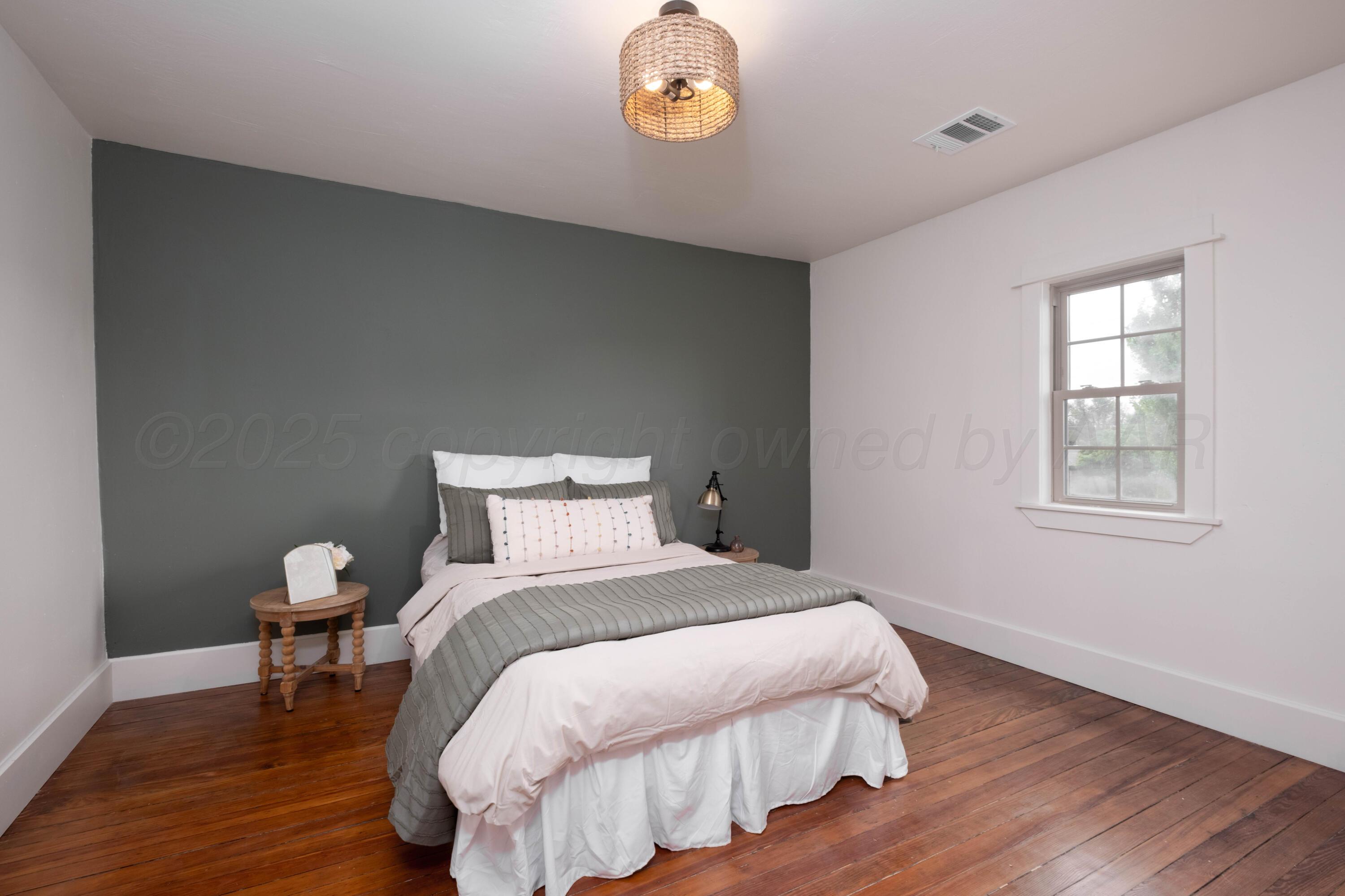 1111 Charles Avenue Property Photo 48