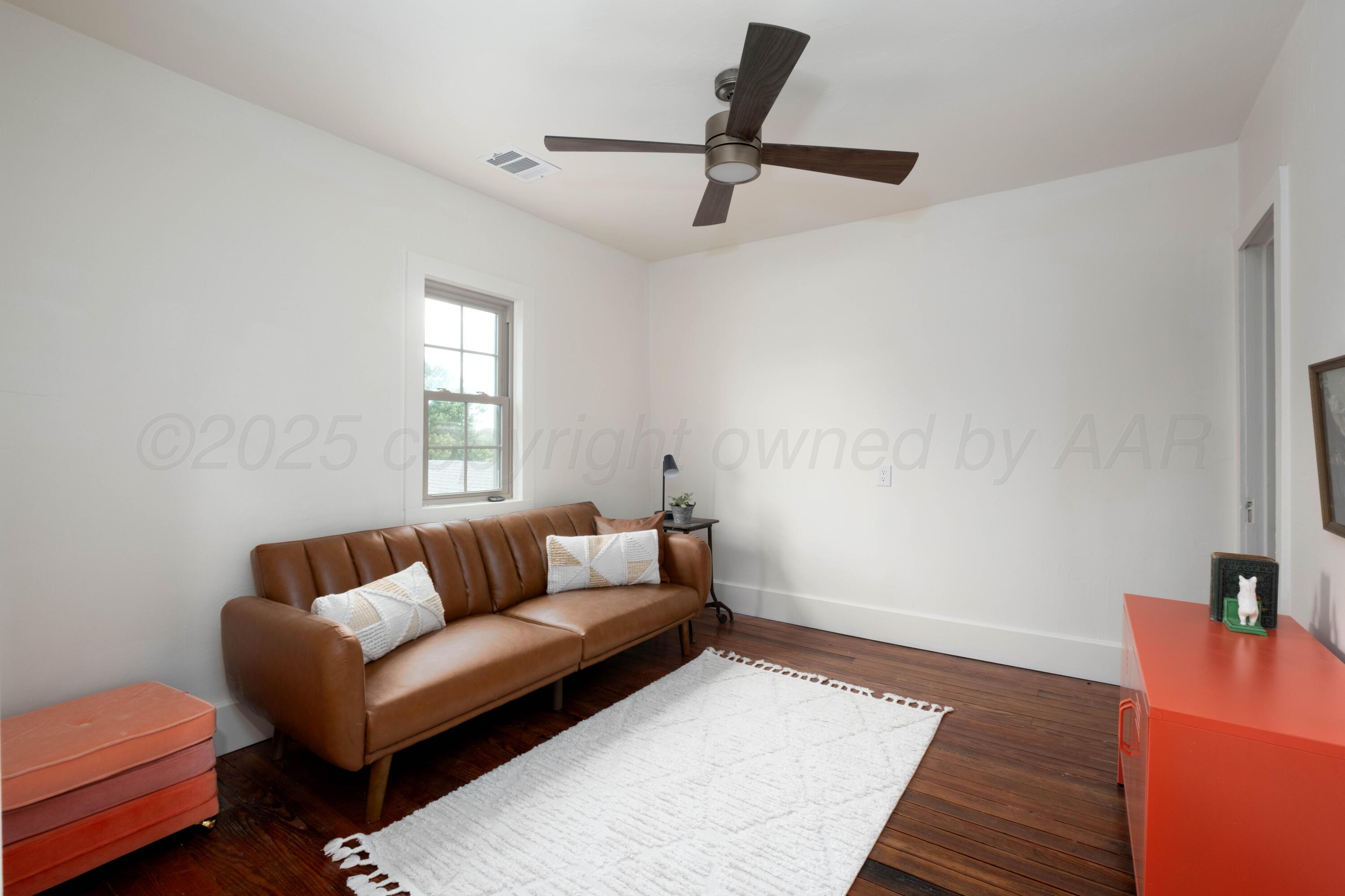 1111 Charles Avenue Property Photo 49