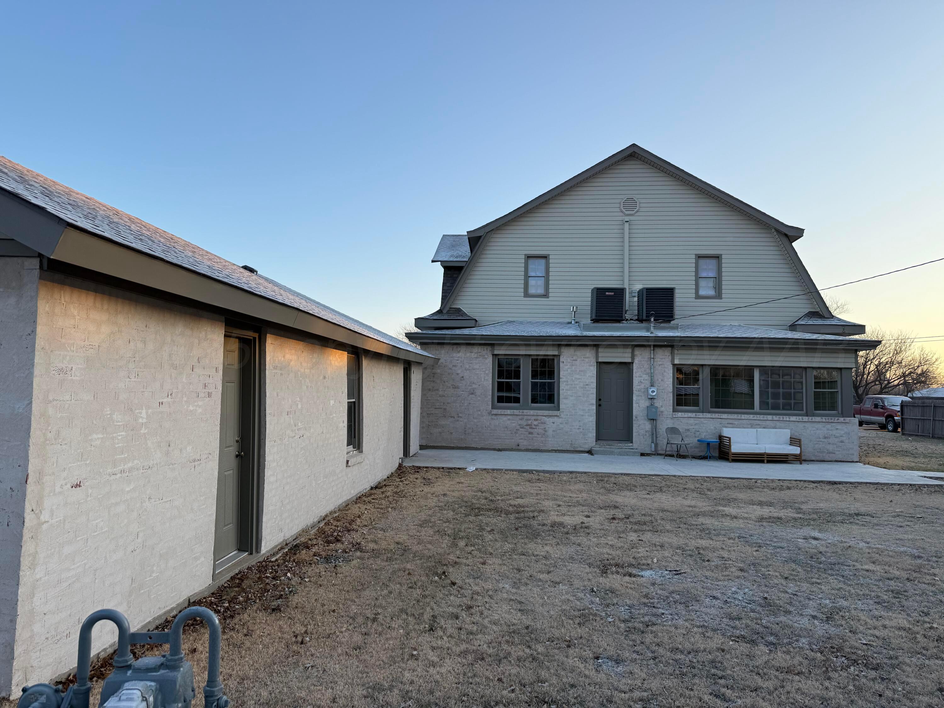 1111 Charles Avenue Property Photo 59