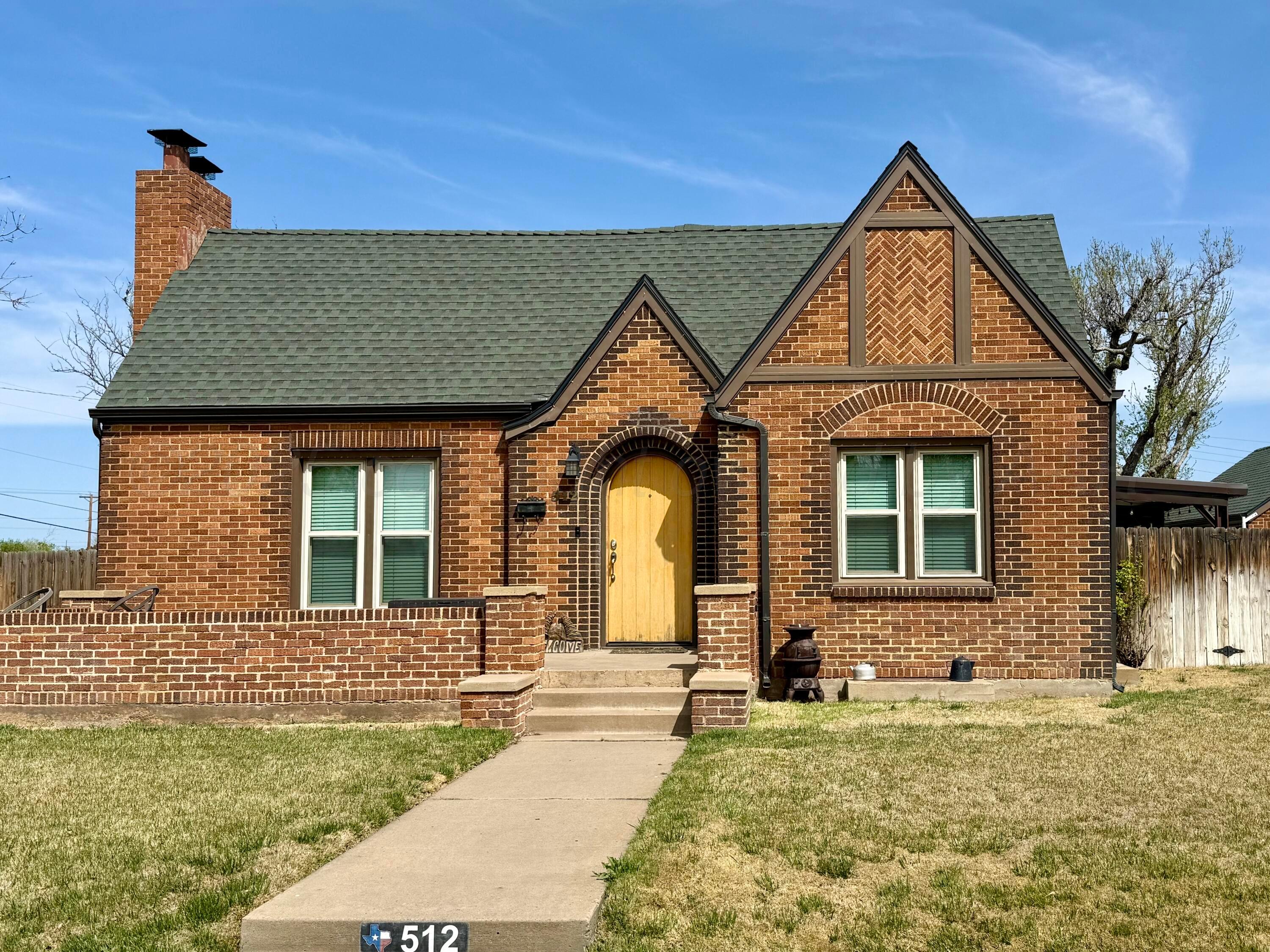 512 Crockett Street Property Photo