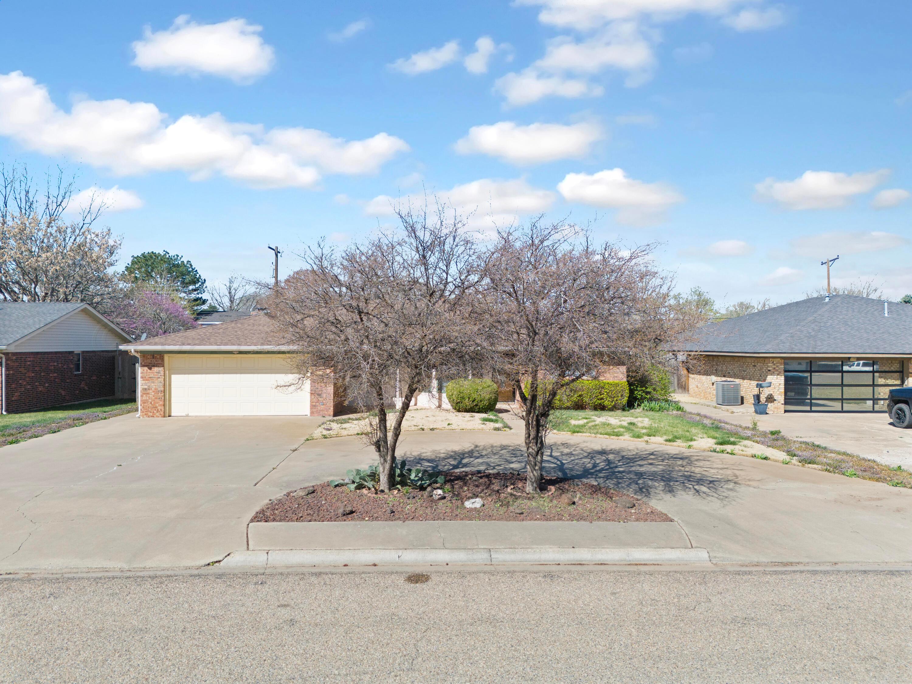 720 Bennett Drive Property Photo