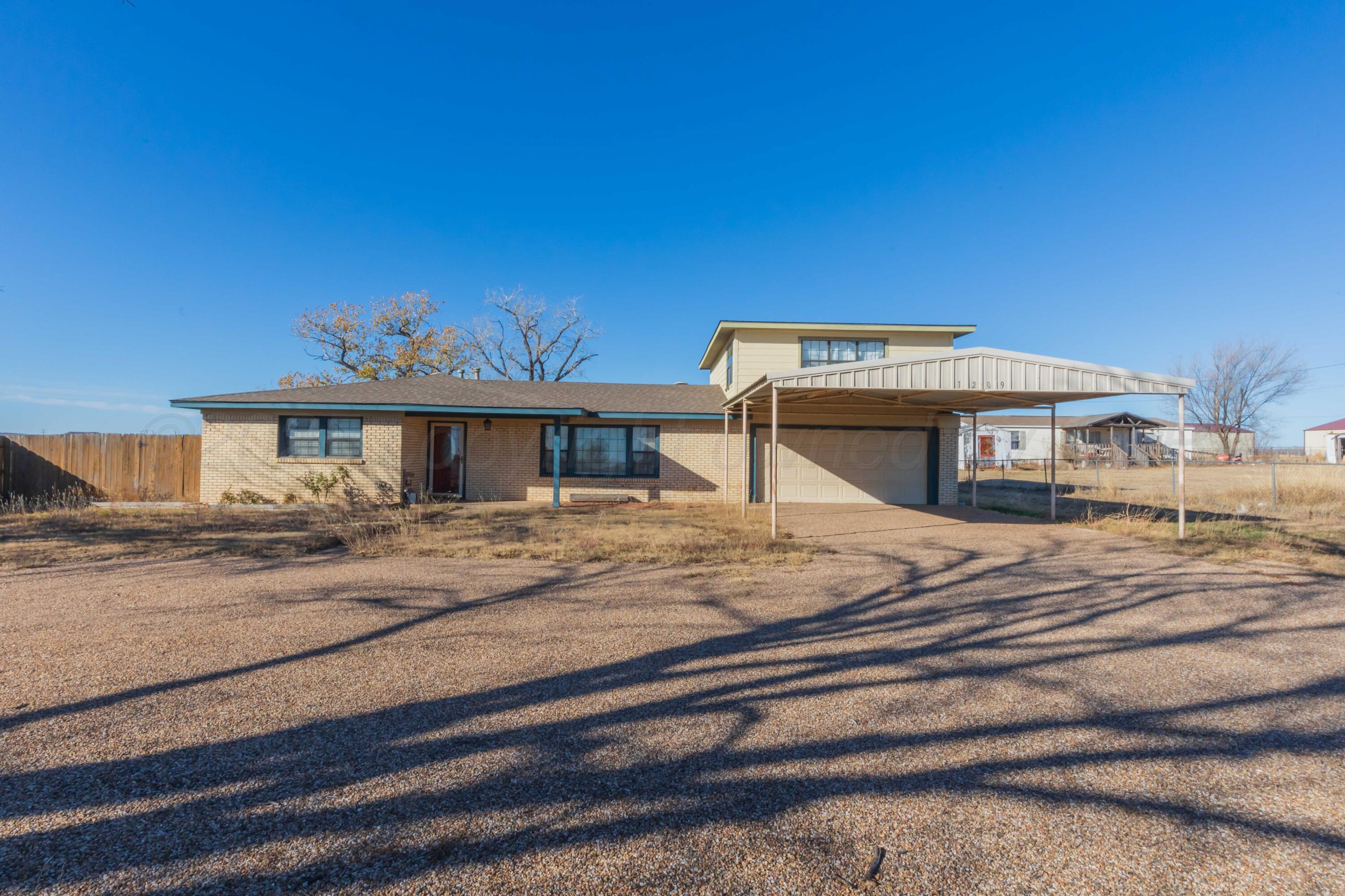 1209 S Main Street Property Photo