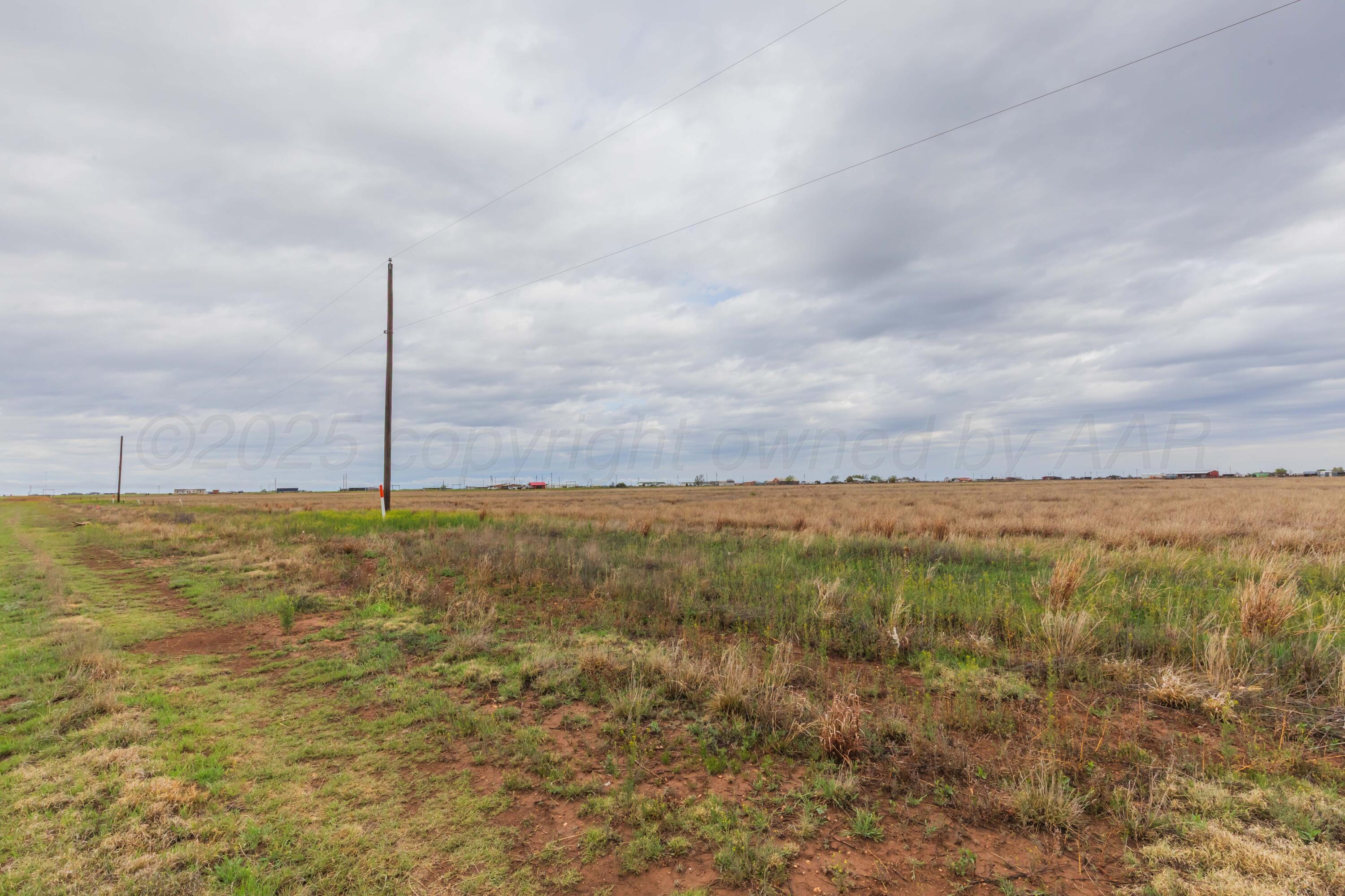W Uh 60 - Tract 015 Property Photo 2