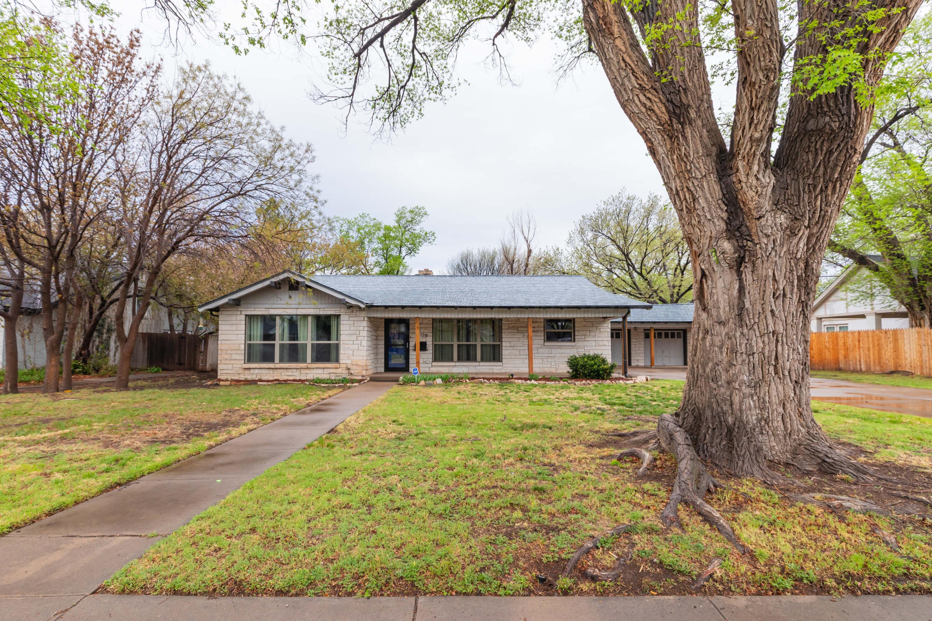 1506 Crockett Street Property Photo