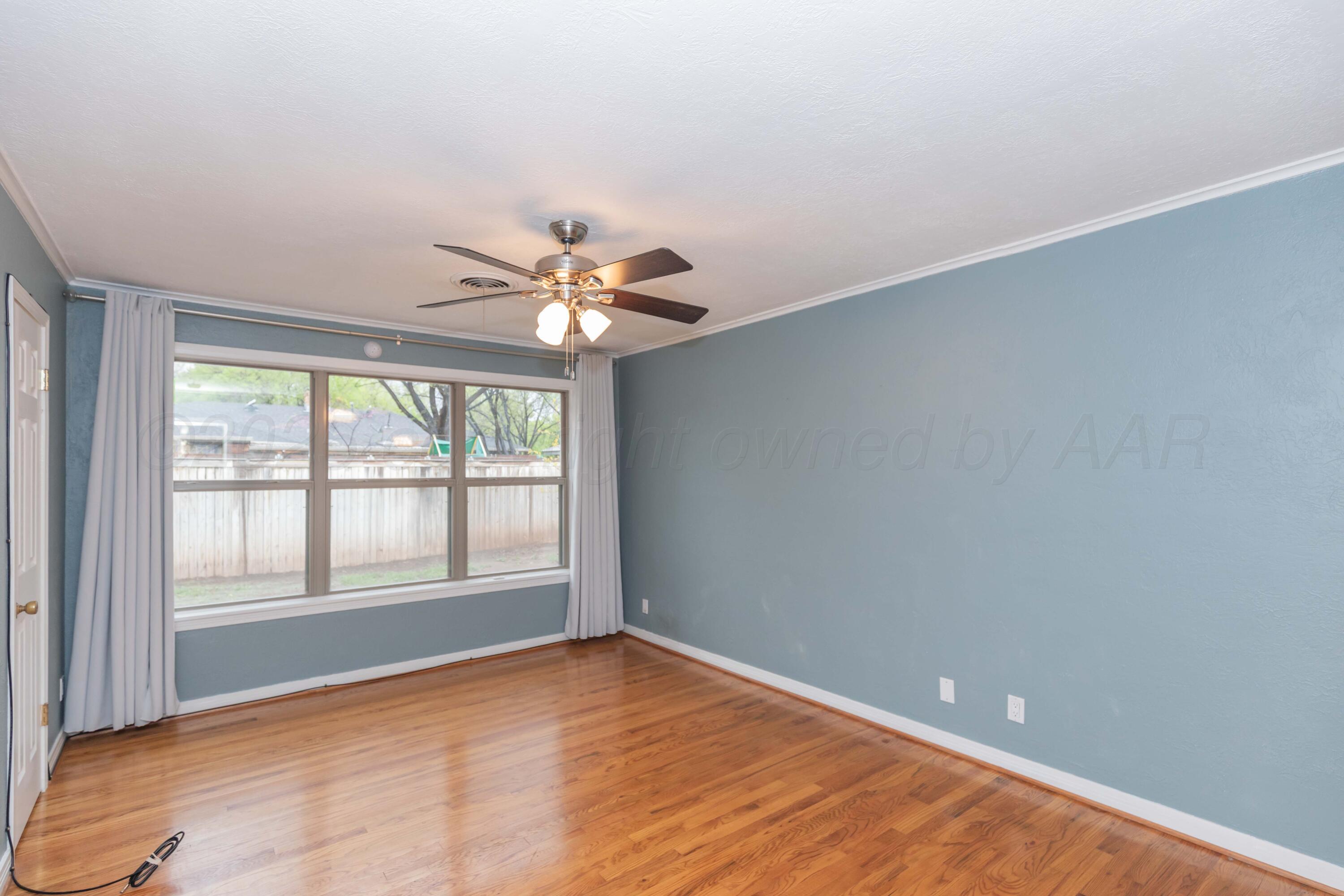 1506 Crockett Street Property Photo 36