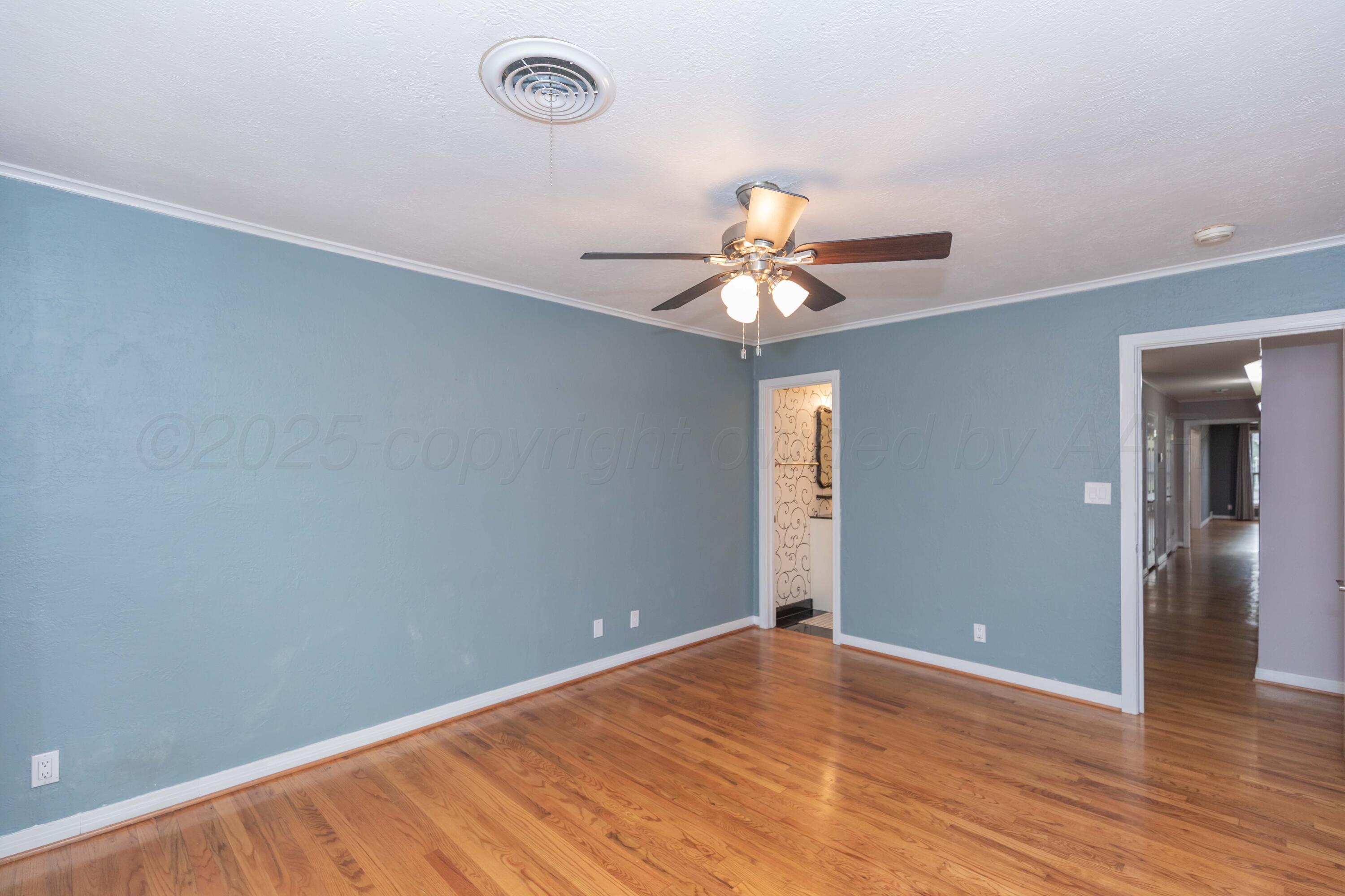 1506 Crockett Street Property Photo 39