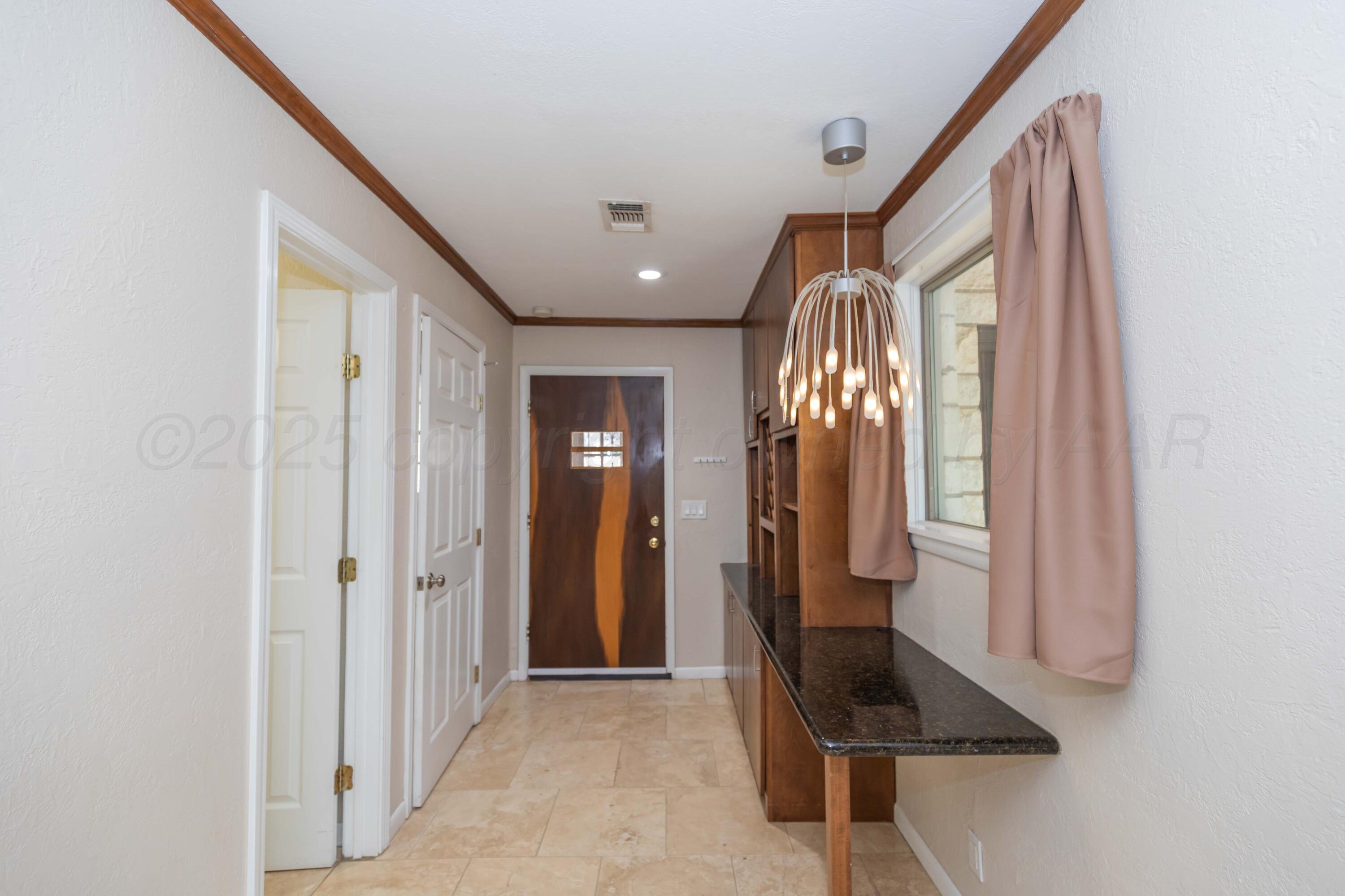 1506 Crockett Street Property Photo 44