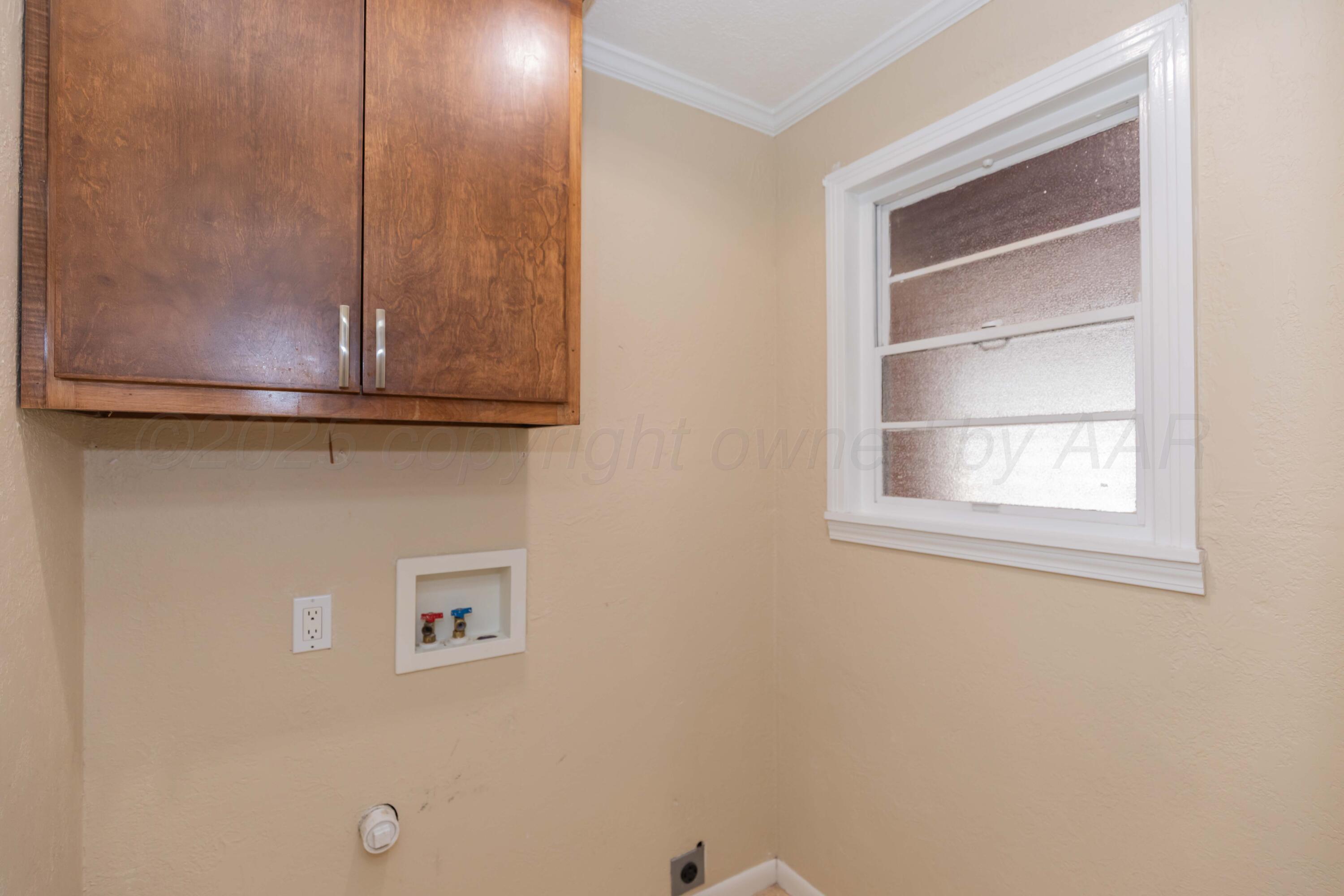 1506 Crockett Street Property Photo 49