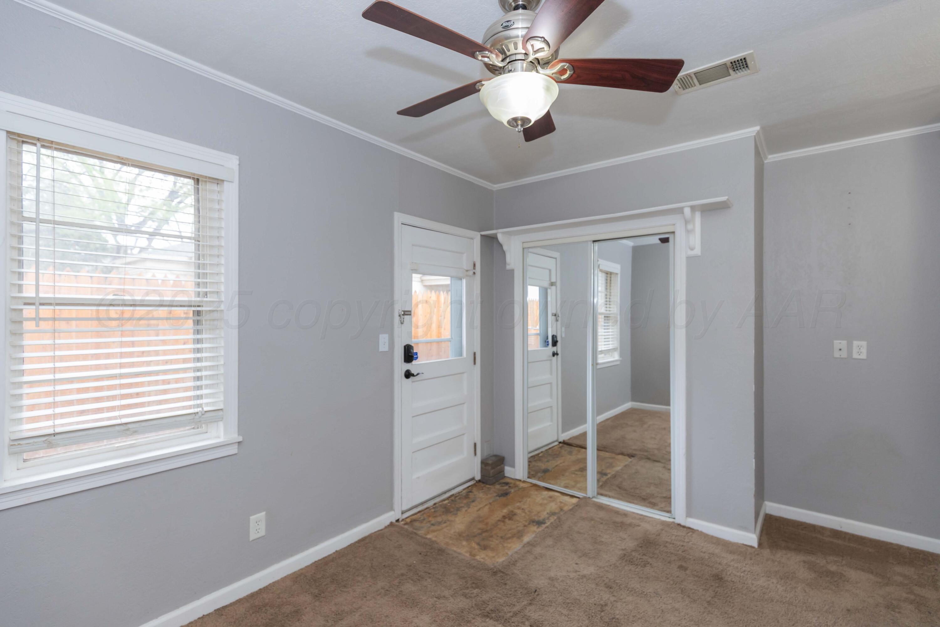 1506 Crockett Street Property Photo 54