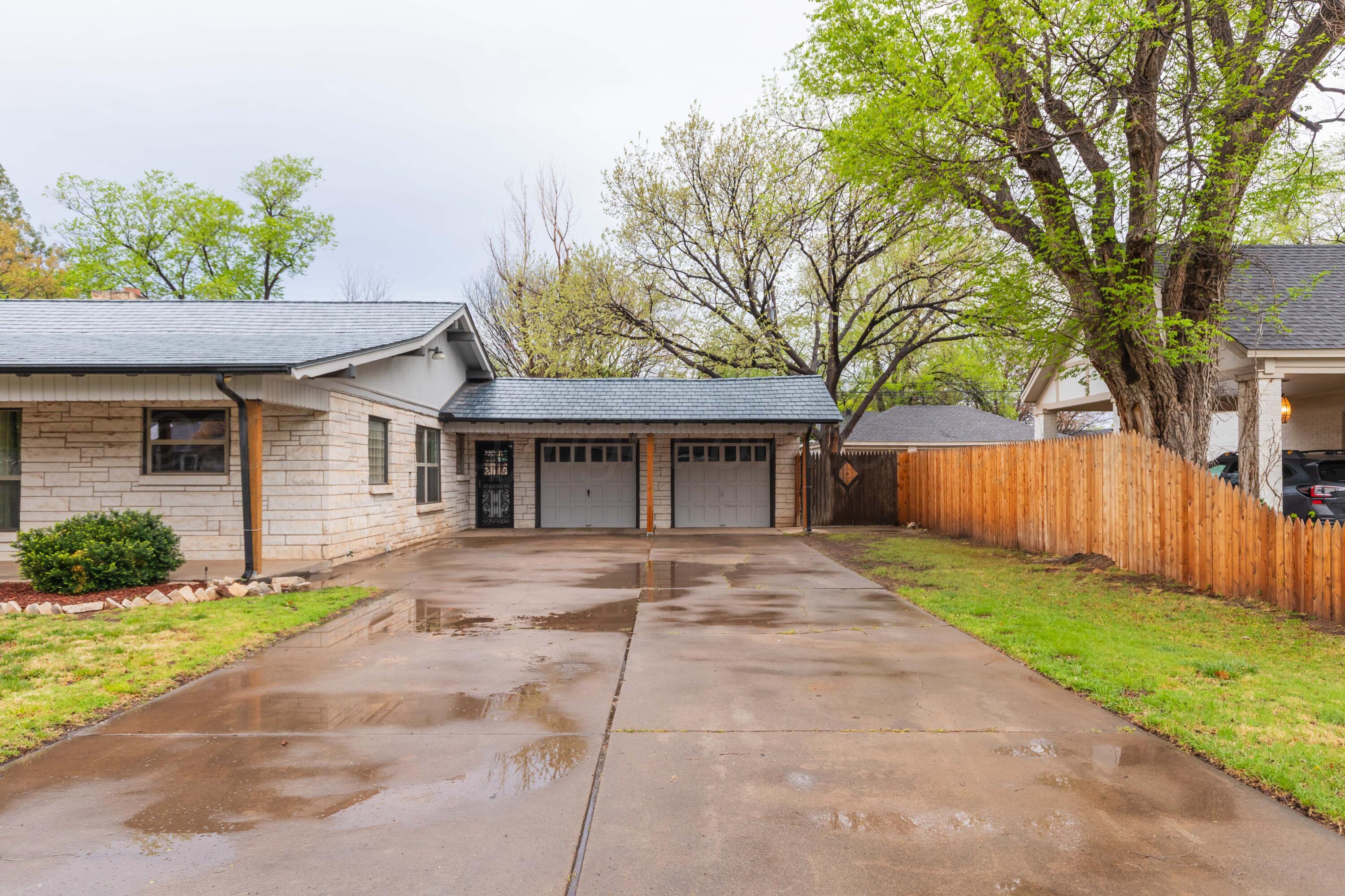 1506 Crockett Street Property Photo 60
