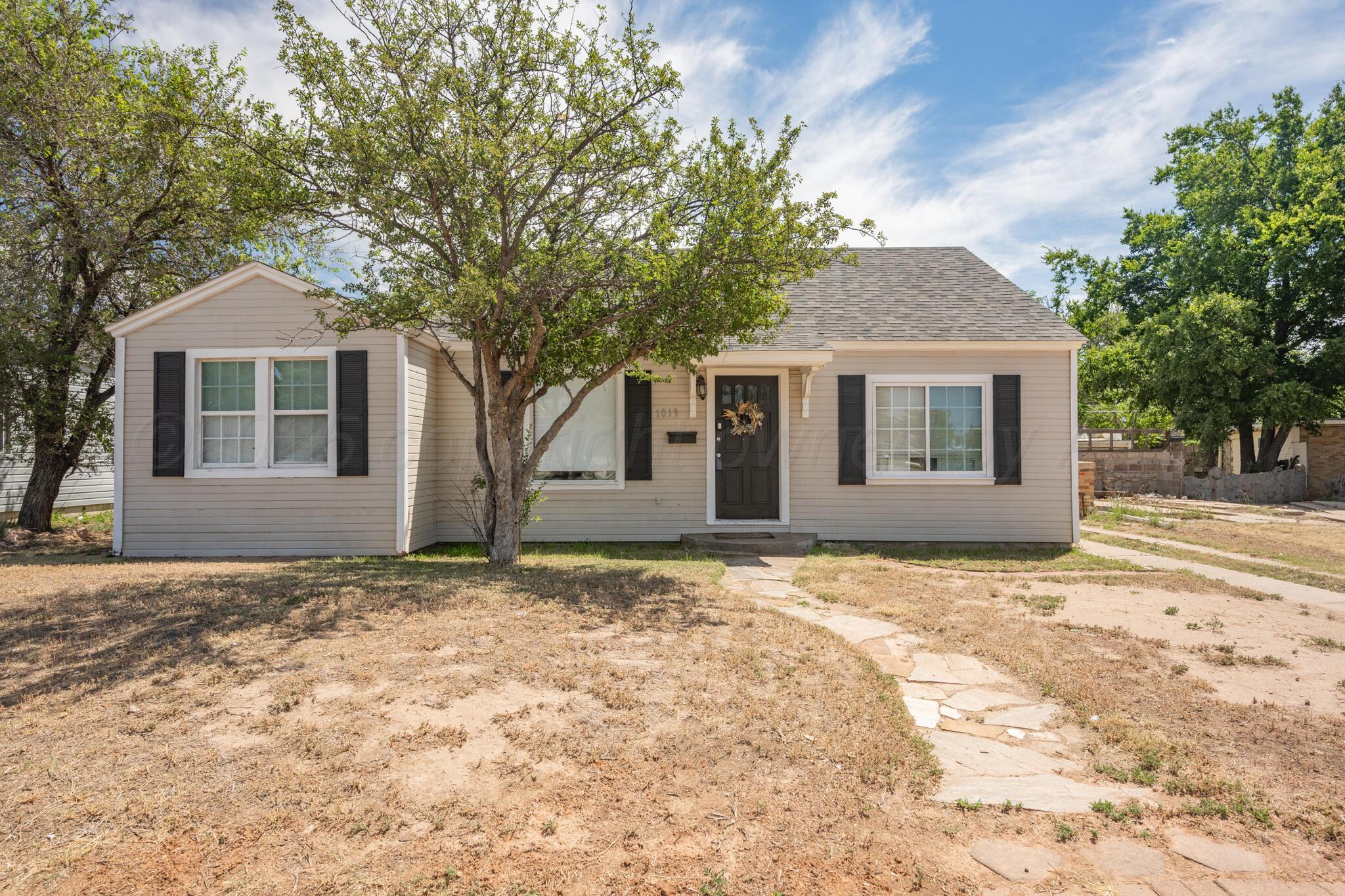 Wills Real Estate Listings Main Image