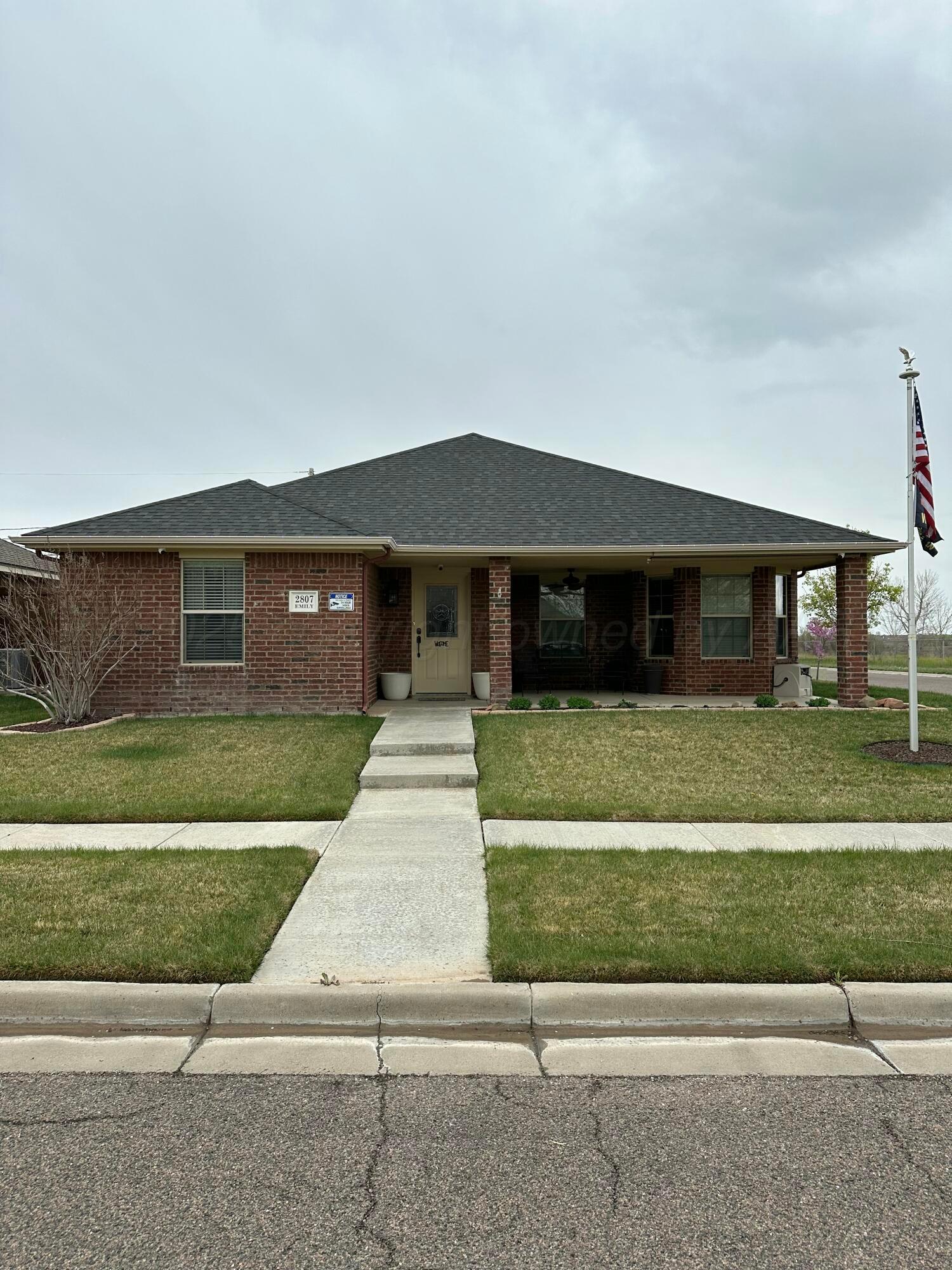 2807 Emily Place Property Photo
