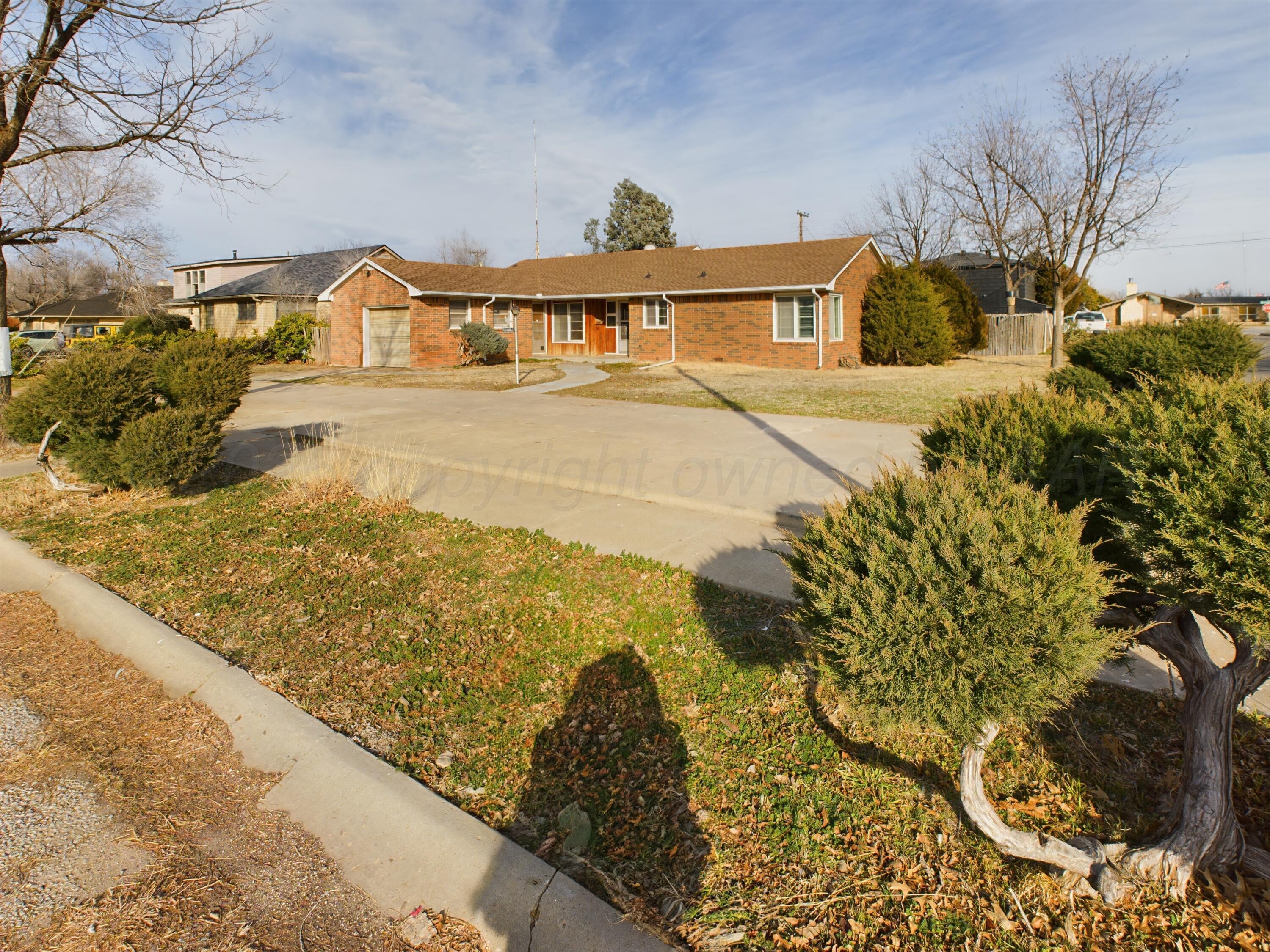 1700 N Christine Street Property Photo