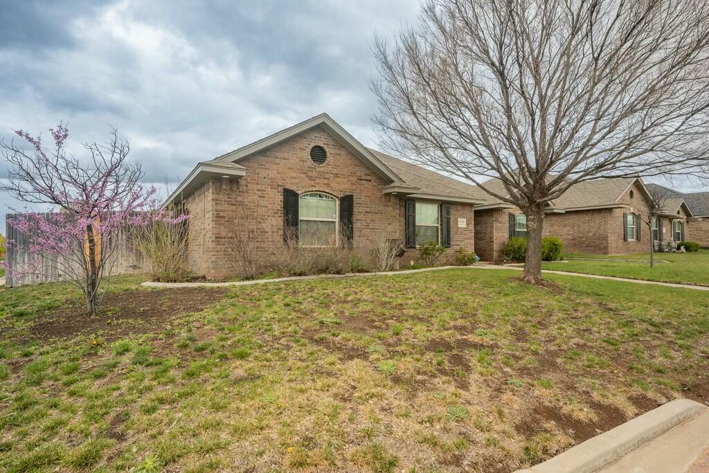 8410 Littlerock Drive Property Photo