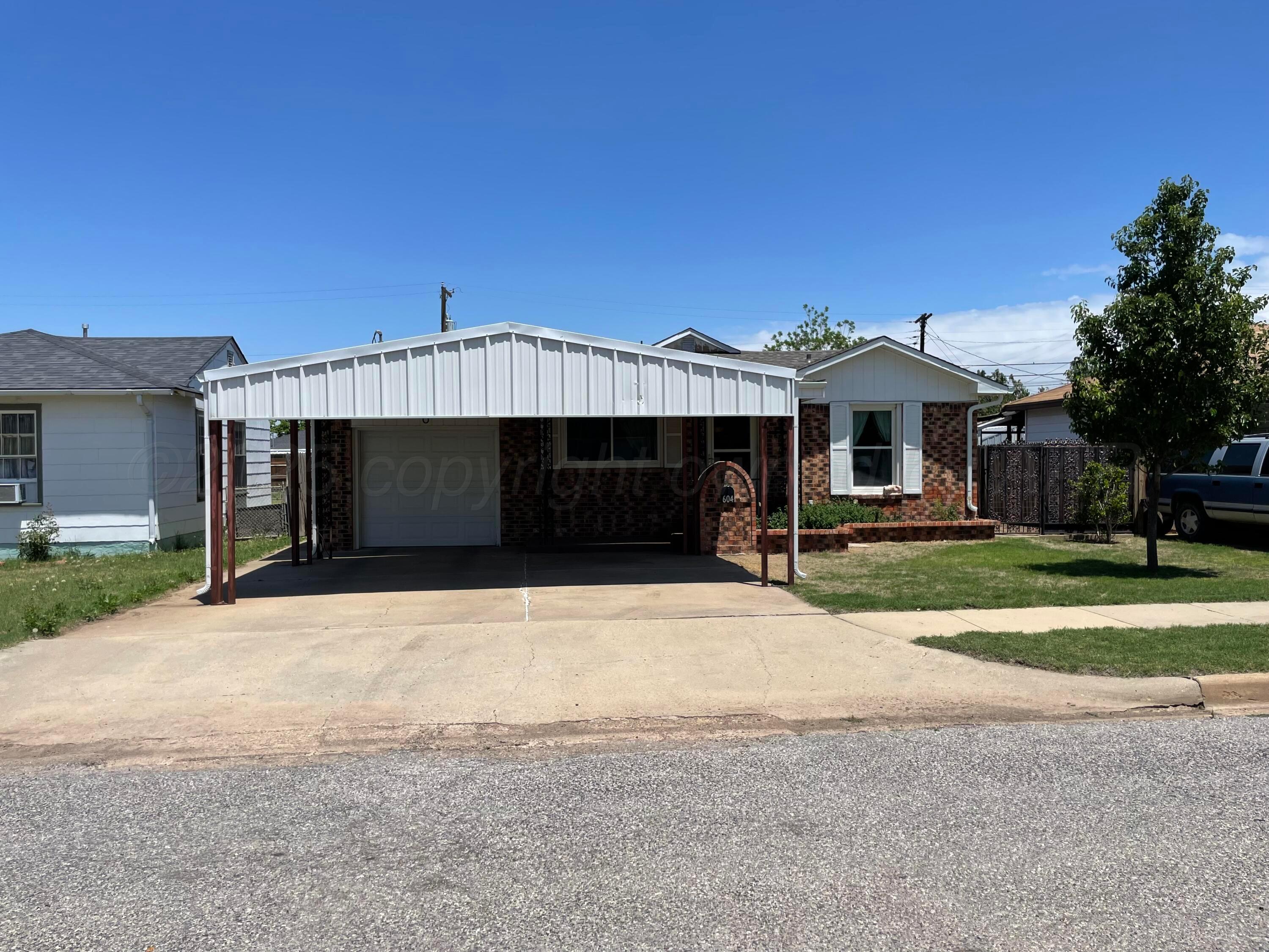 604 N Deane Drive Property Photo