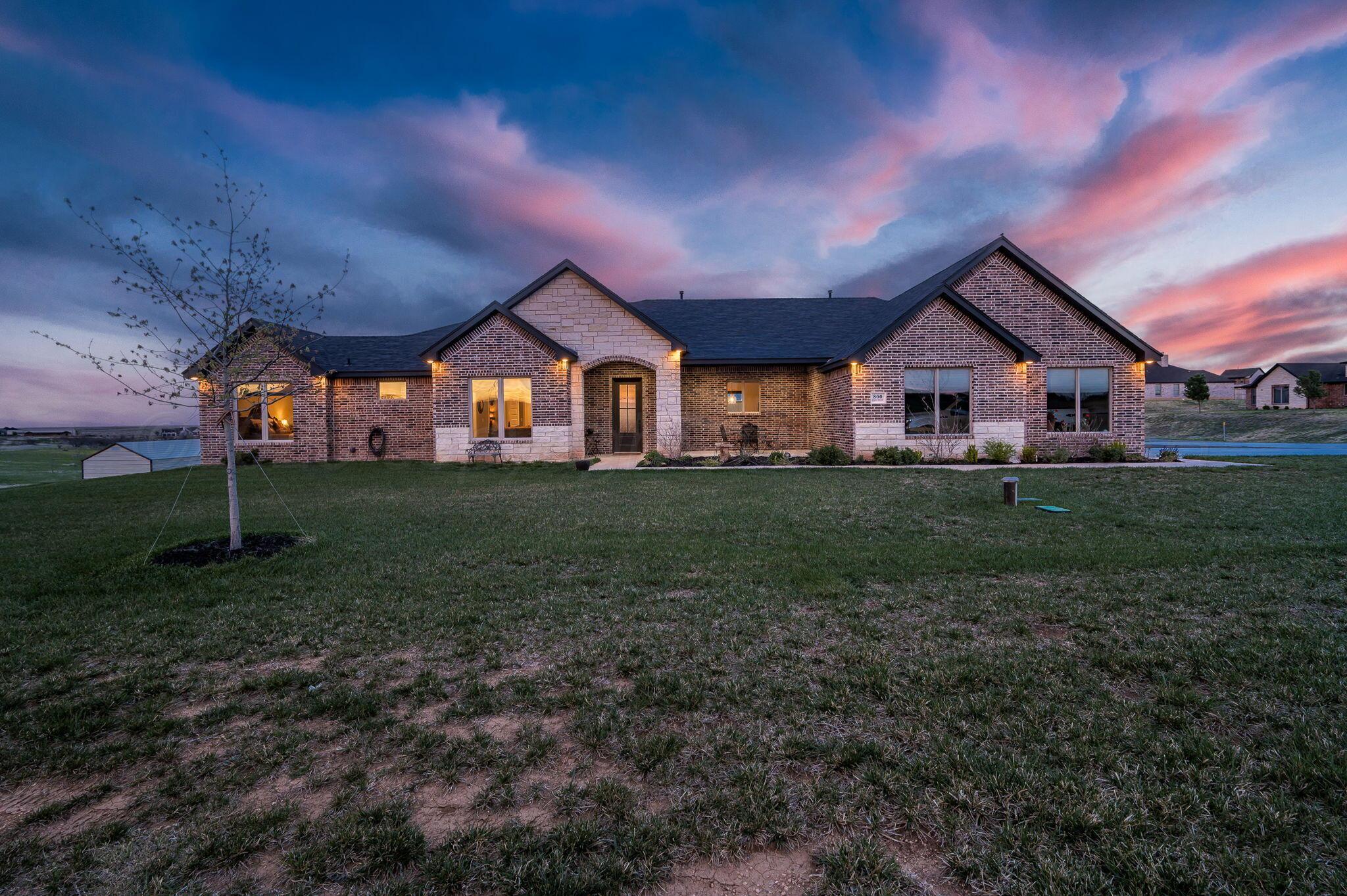 800 Blakely Hollow Drive Property Photo 1