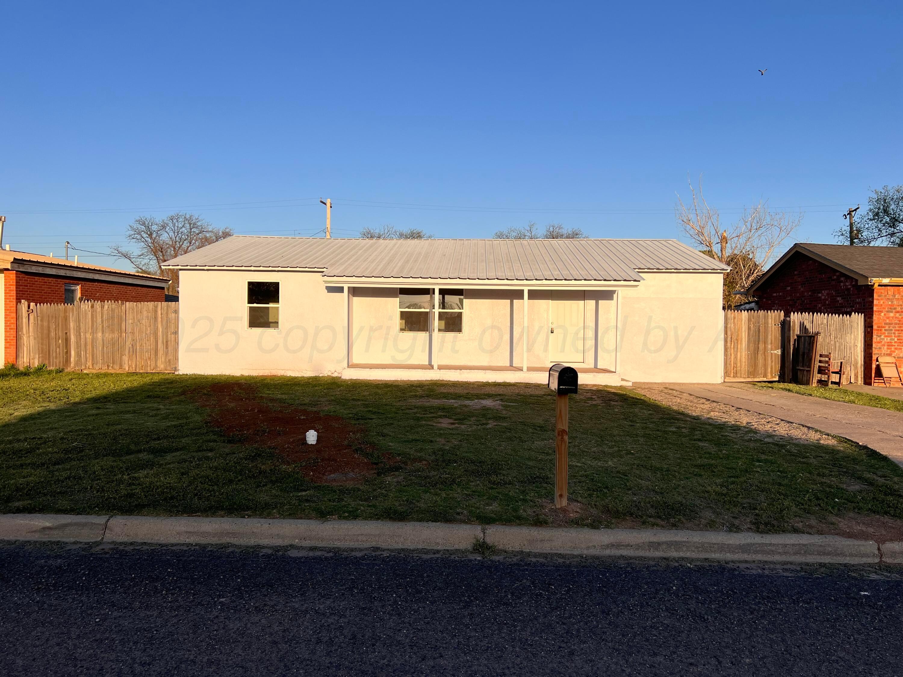 229 K Avenue Property Photo