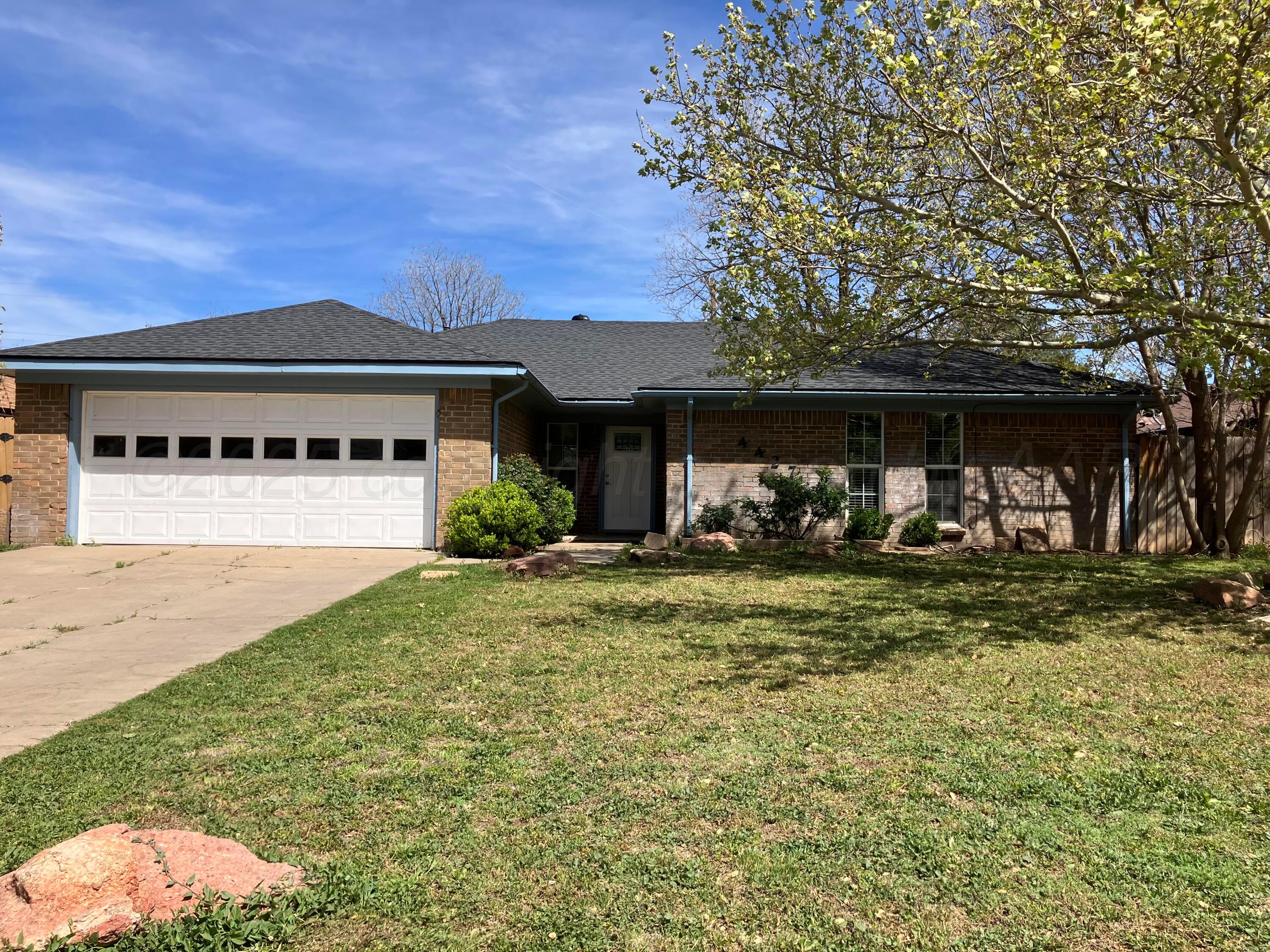 4427 Summit Circle Property Photo