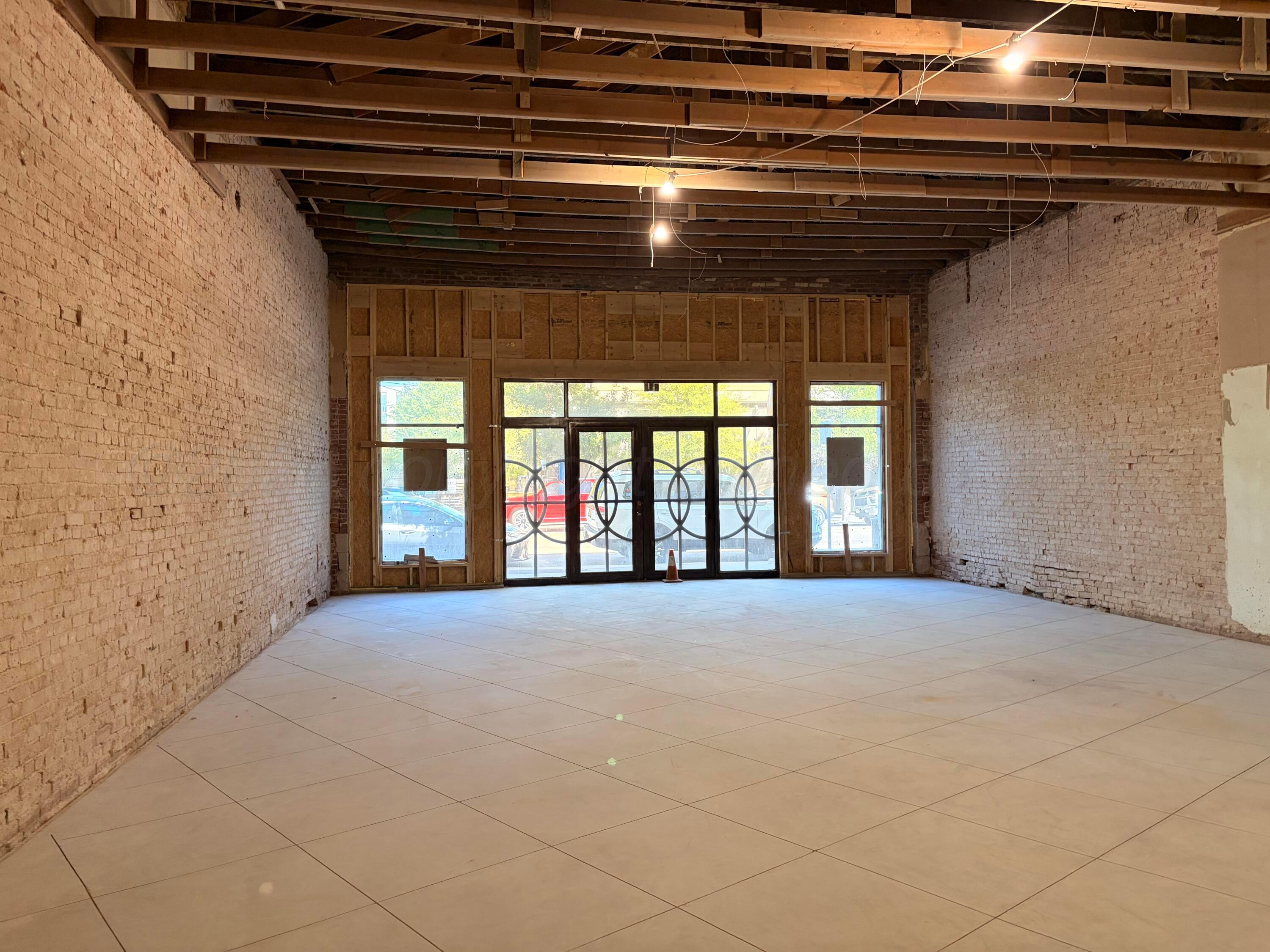618 S Polk Street Property Photo 4