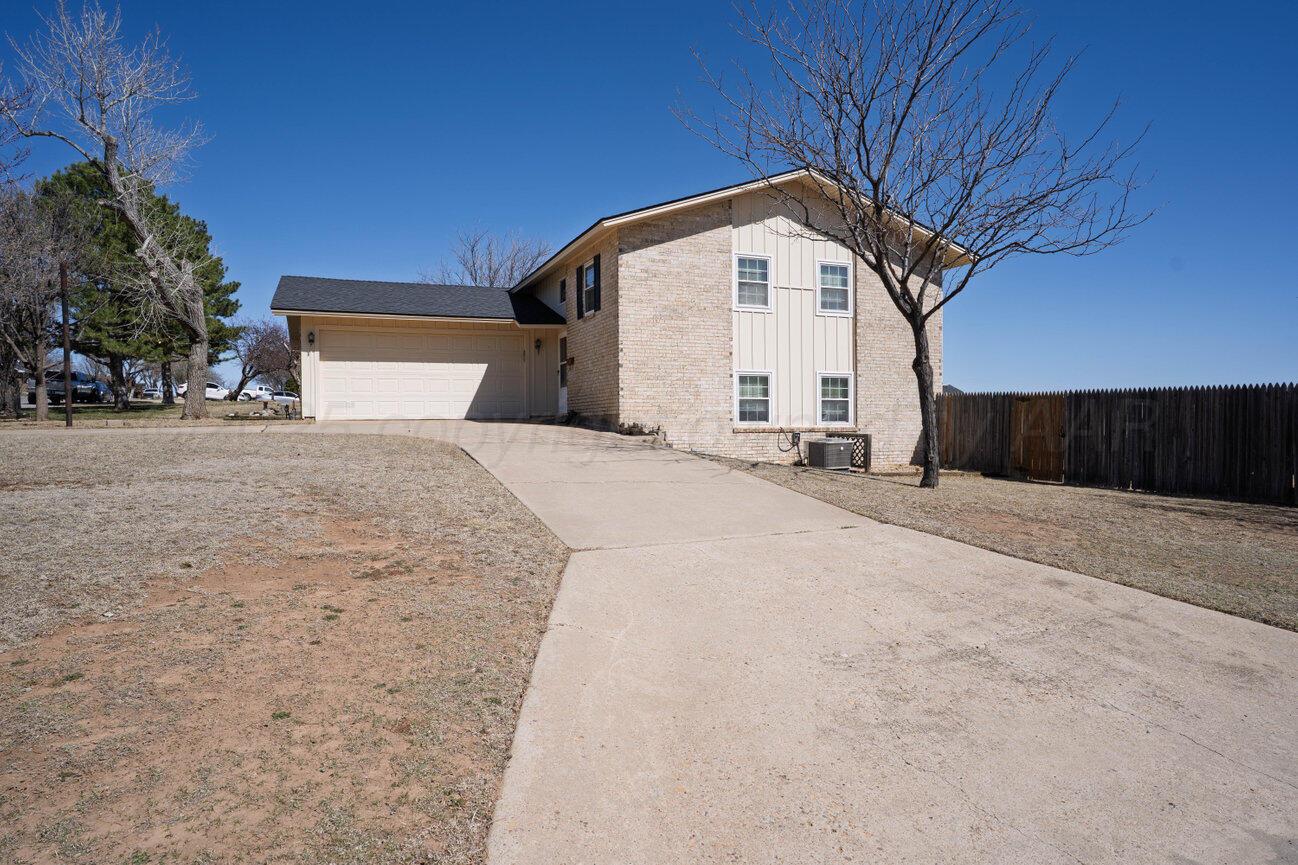 1600 N Holly Lane Property Photo